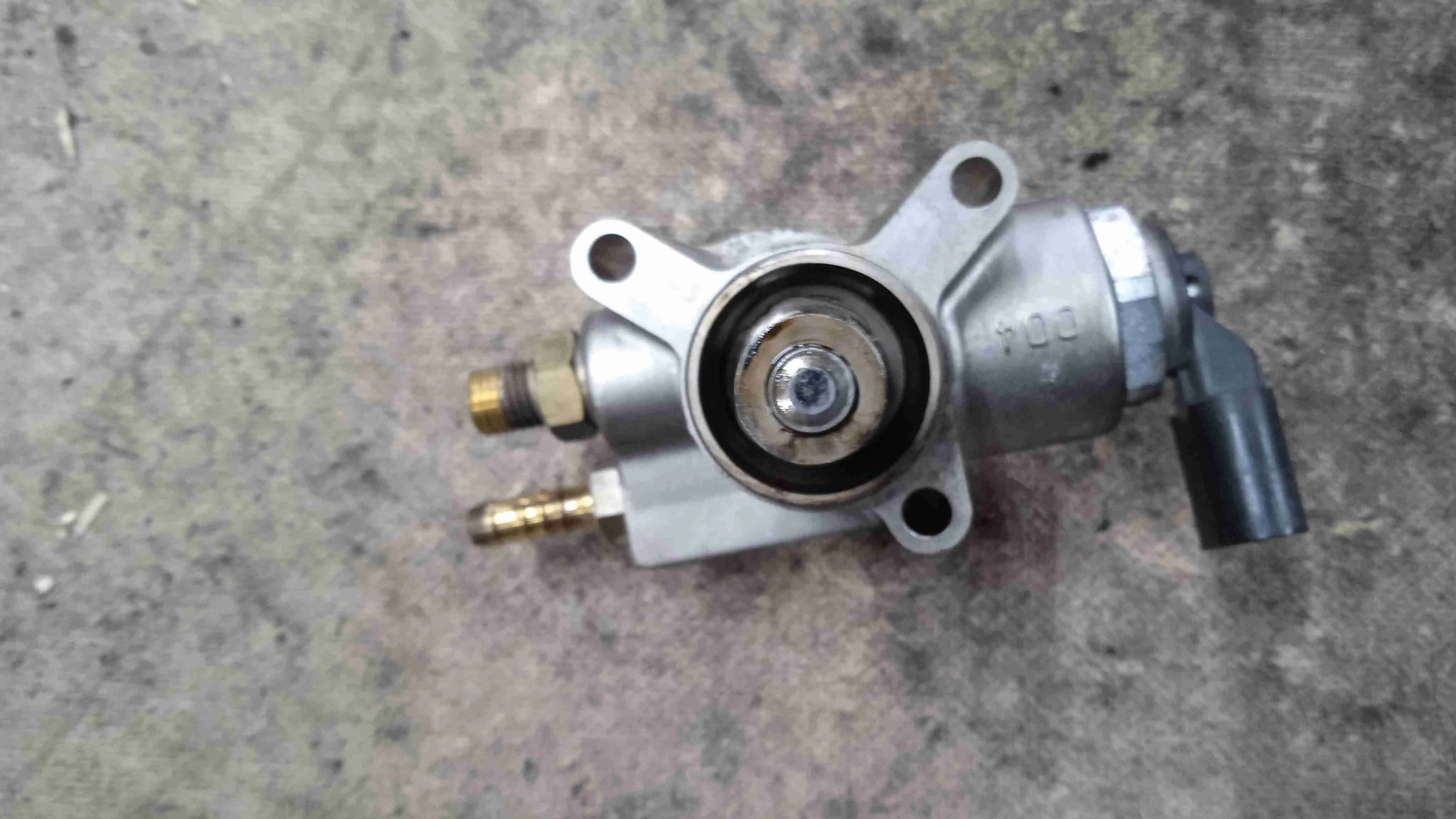 ТНВД Volkswagen Mk6 (2008—2012) 03C127025T
; 03C127025R BMY