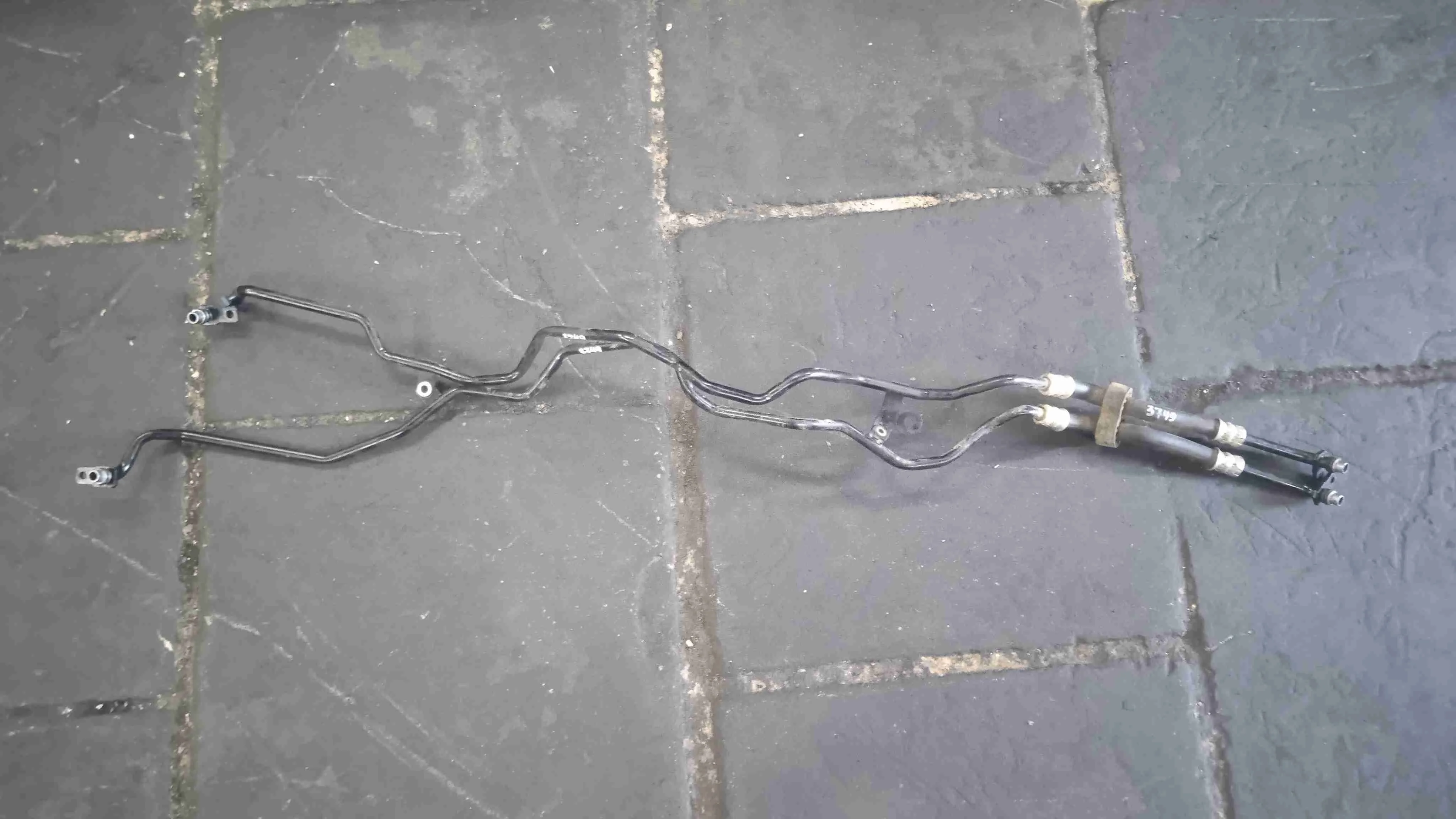 Шланг (трубка) АКПП Porsche II рестайлинг (2014—2018) 7P6317801D
; 7P6317801A CUD