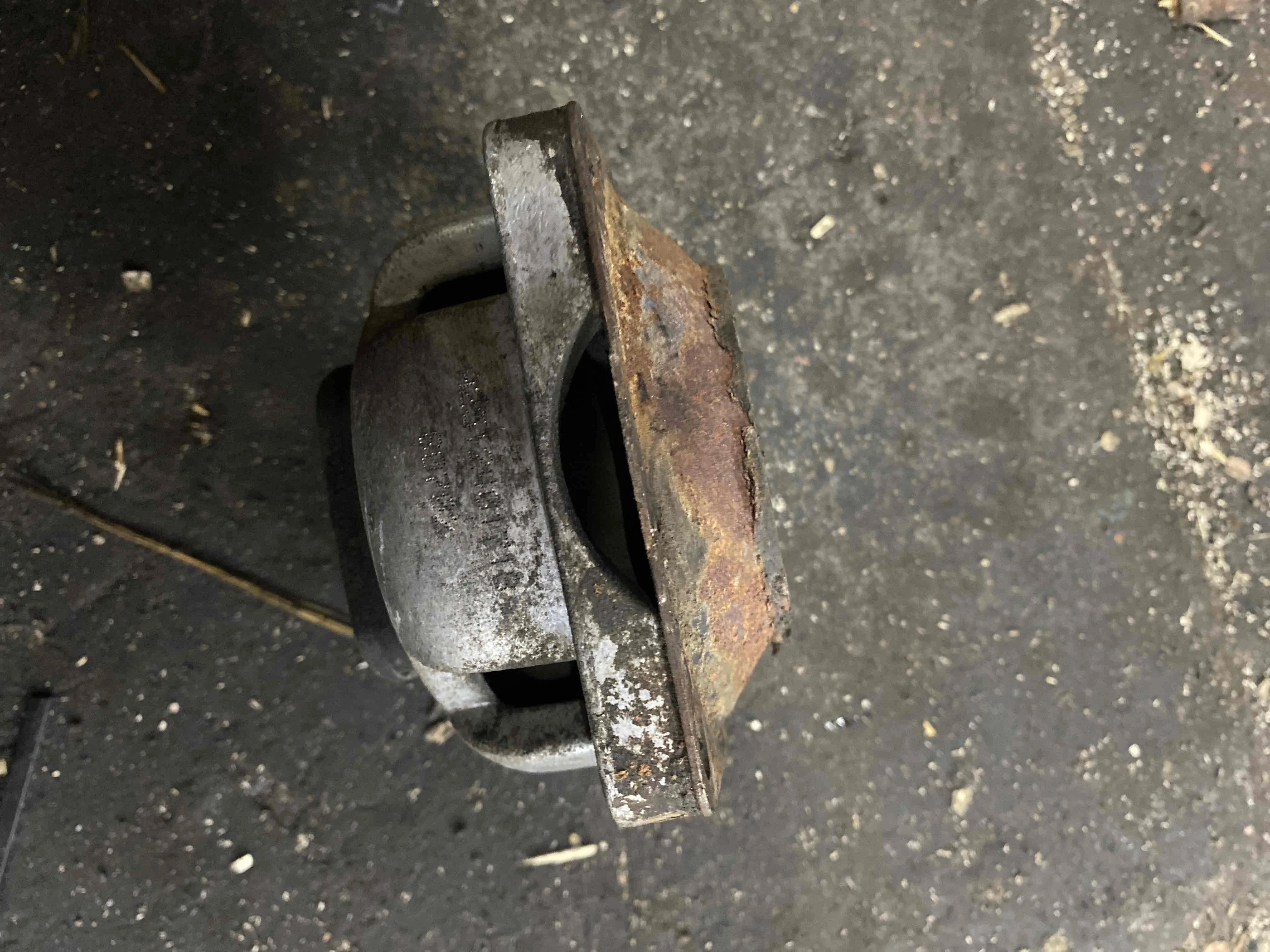 Подушка крепления КПП Mercedes-Benz W164 (2005—2008) A2512402518 642940