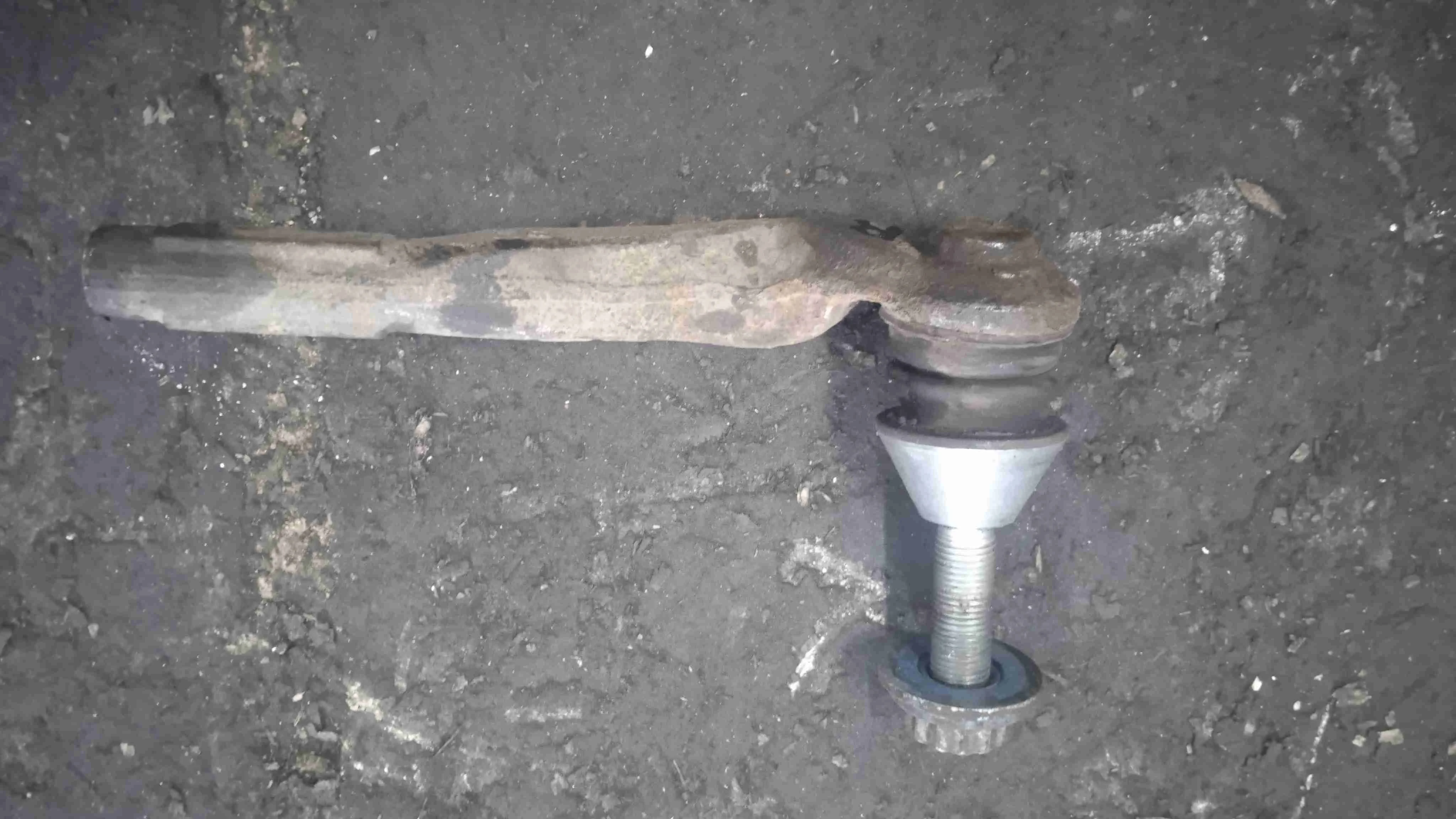 Наконечник рулевой Mercedes-Benz W213/S213/C238/A238 (2016—2021) A2054600105
 642