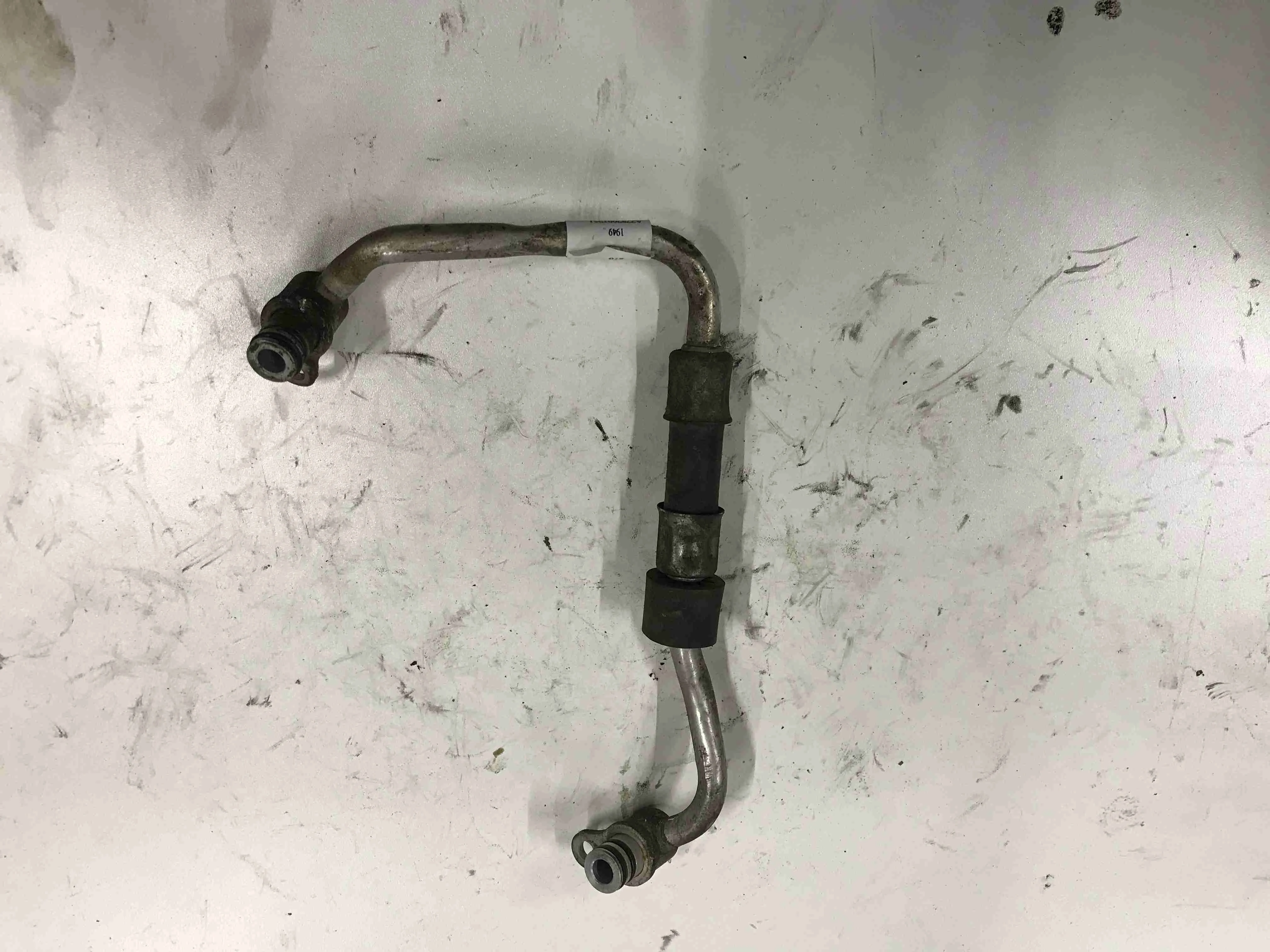 Трубка охлаждающей жидкости металлическая Mercedes-Benz W221 (2005—2009) A2782001951
; A2782000800 278