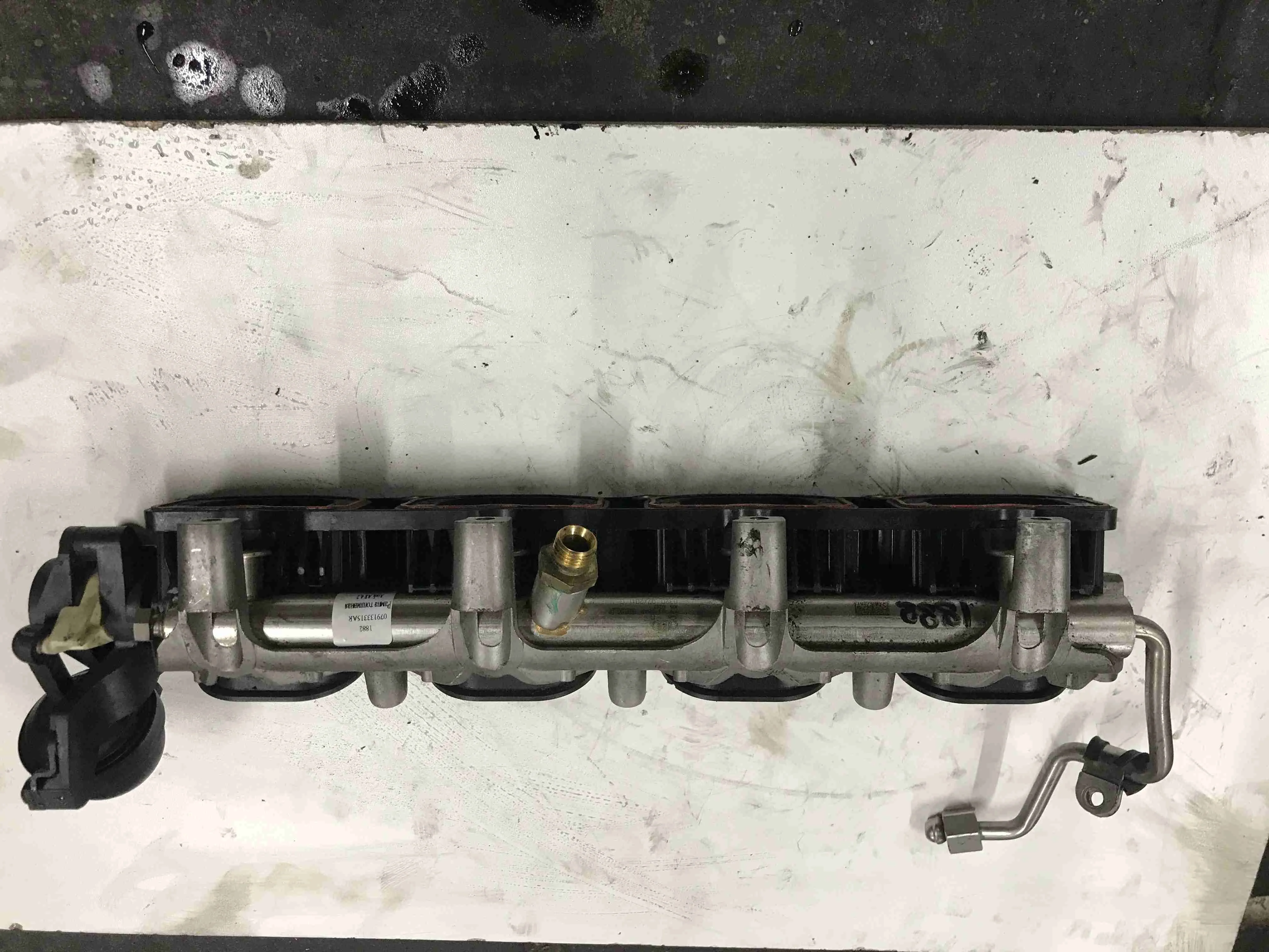 Топливная рампа Audi D4 рестайлинг (2013—2017) 079133315AR
 CDR