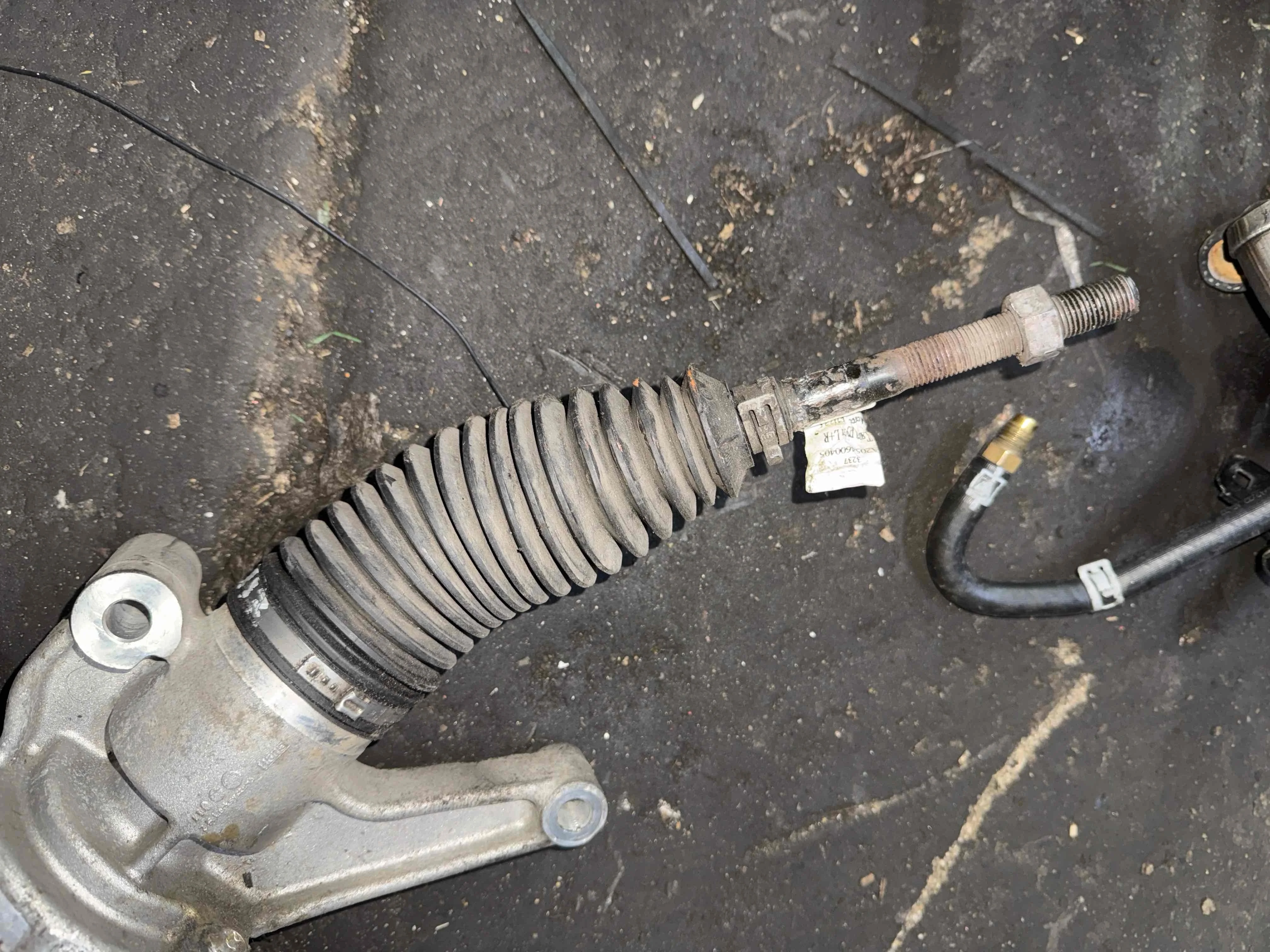 Тяга рулевая Mercedes-Benz W205/S205/C205/A205 (2014—2018) A2054600405
 642