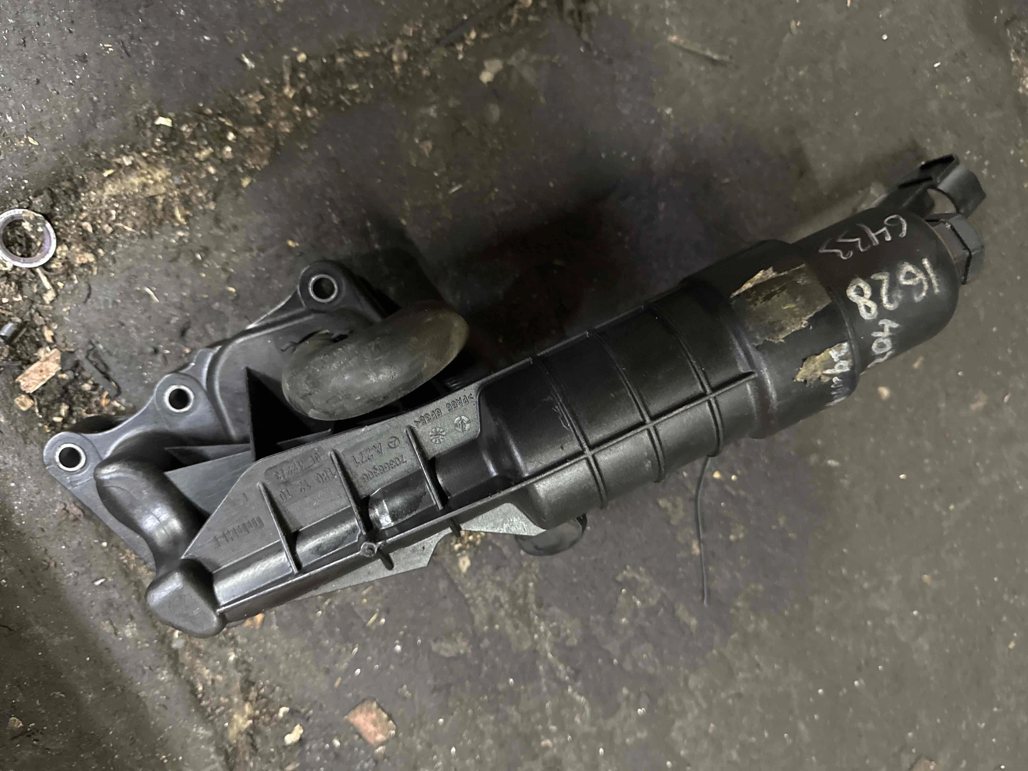 Корпус масляного фильтра Mercedes-Benz W212/S212/C207/A207 (2009—2013) A2711801210
 271860