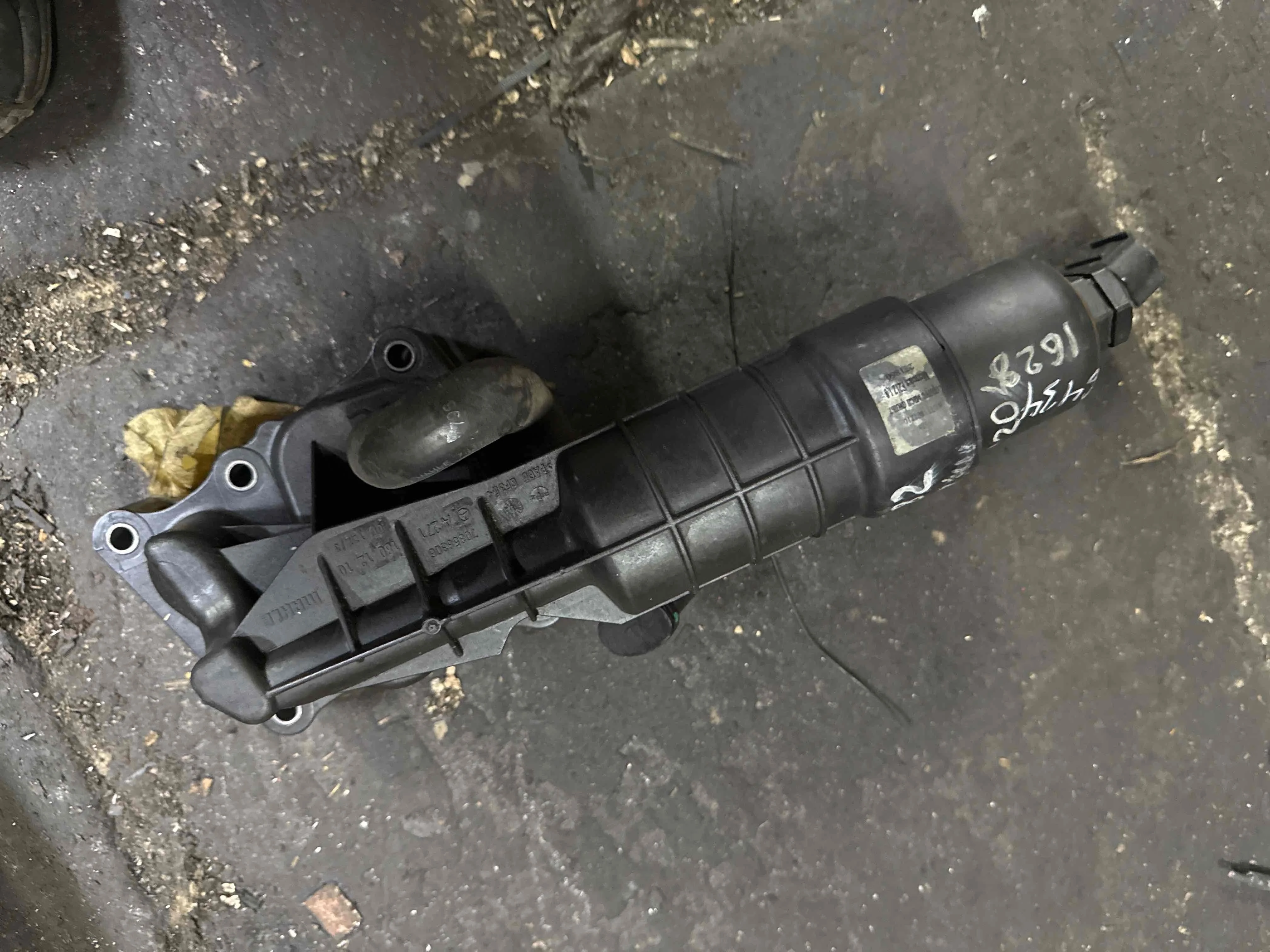 Корпус масляного фильтра Mercedes-Benz W212/S212/C207/A207 (2009—2013) A2711801210
 271860