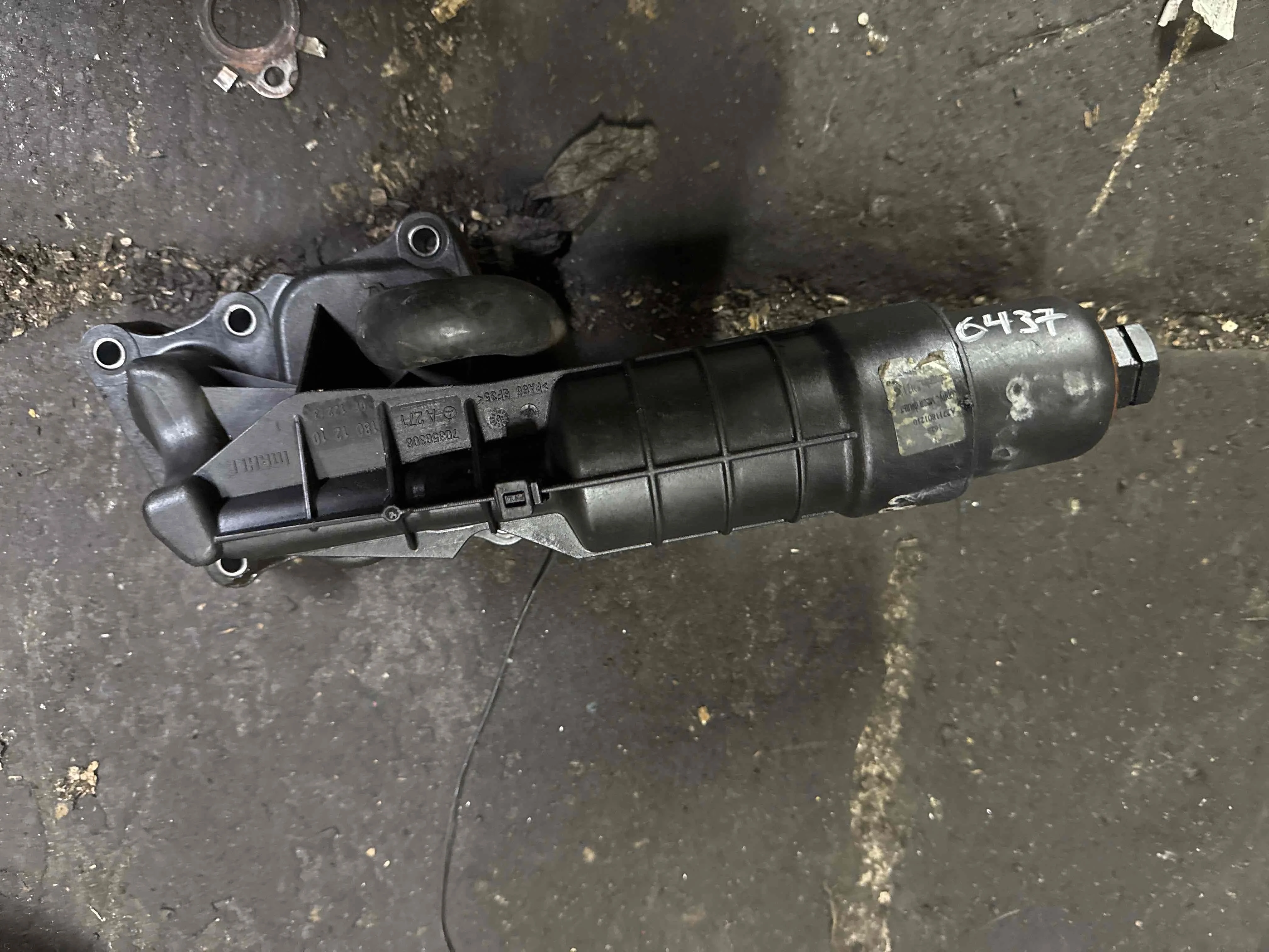 Корпус масляного фильтра Mercedes-Benz W212/S212/C207/A207 (2009—2013) A2711801210
 271860