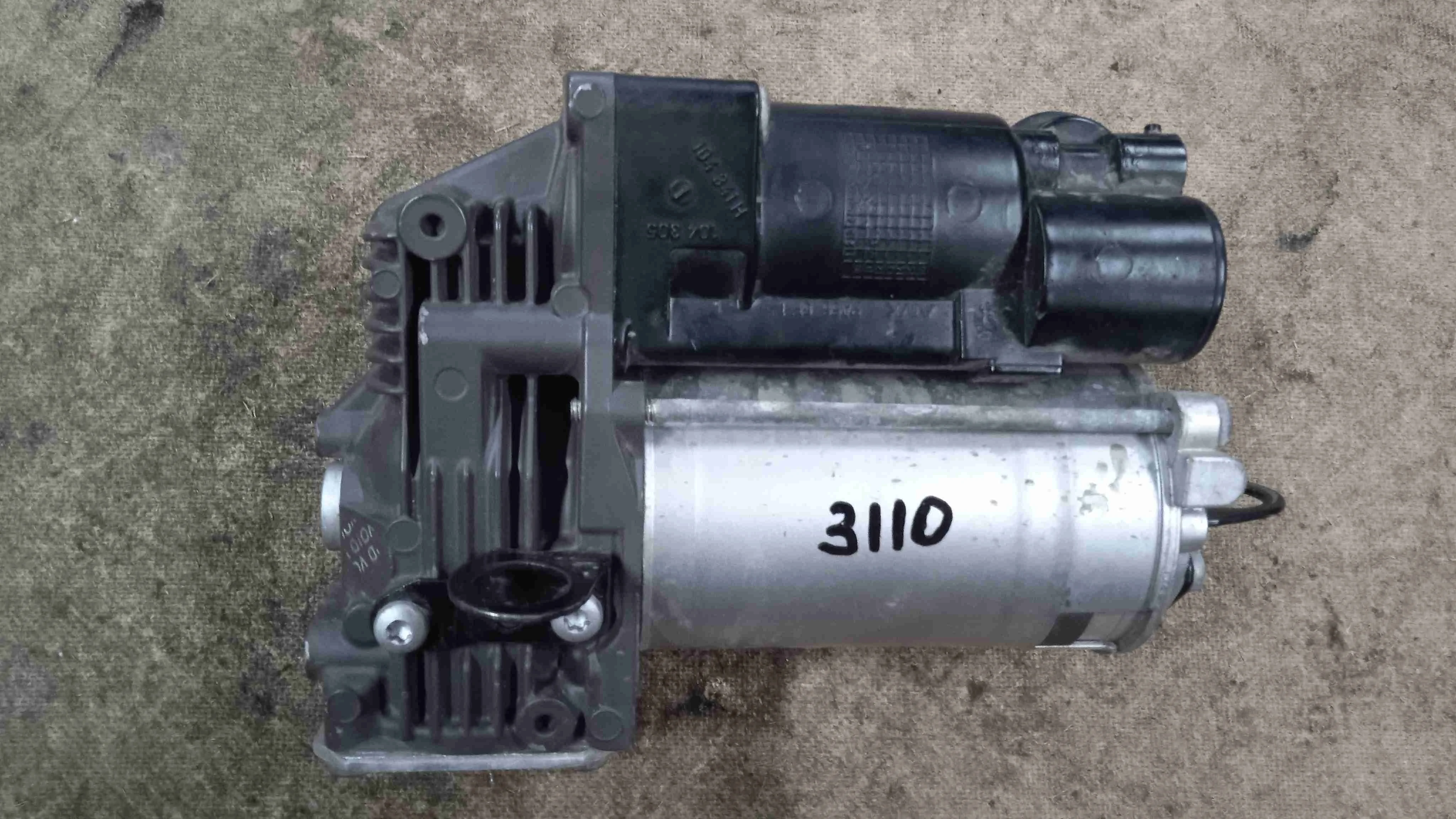 Компрессор пневмоподвески Mercedes-Benz W164 (2005—2008) A1643201204
 272