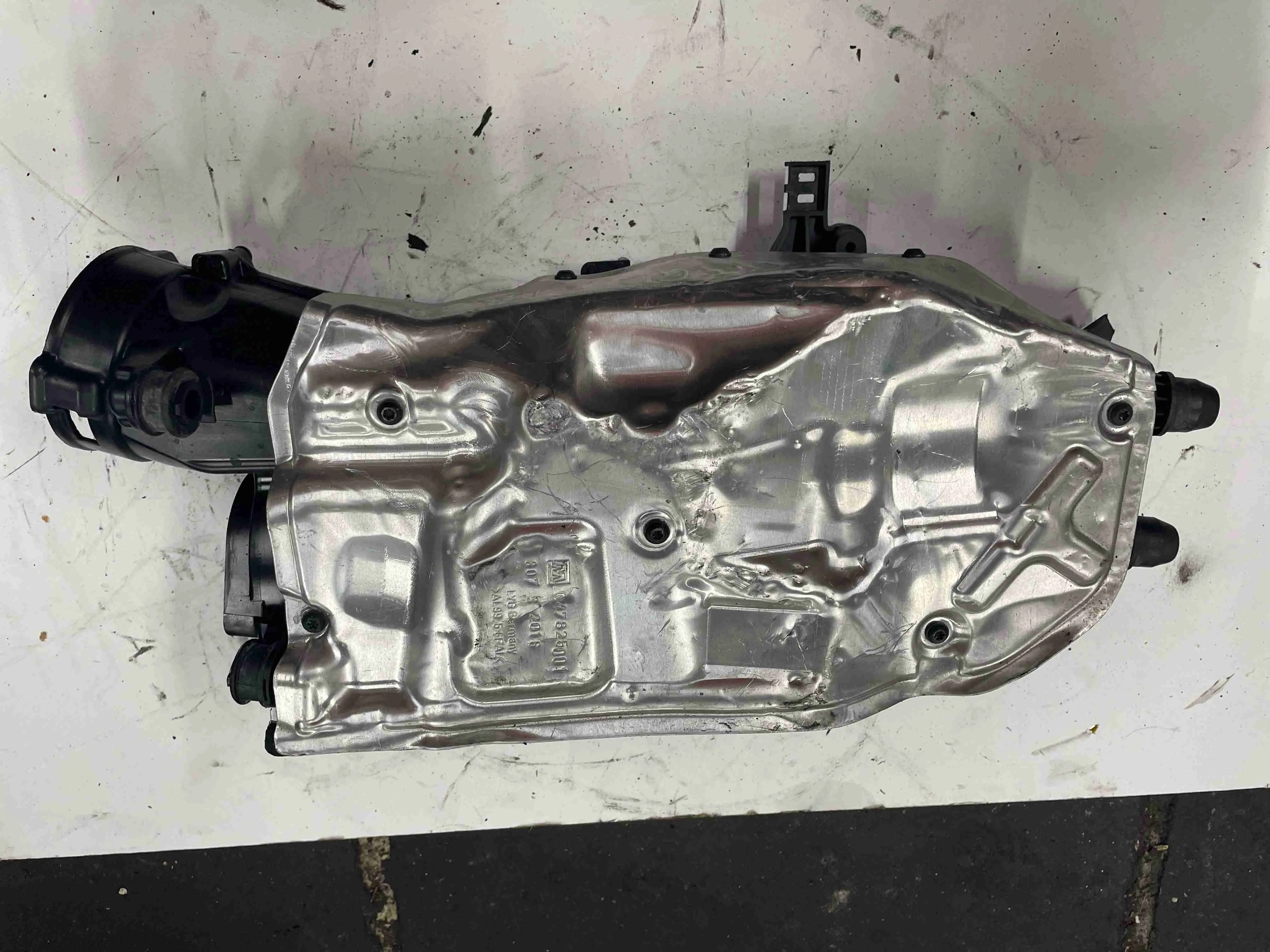 Корпус воздушного фильтра Mercedes-Benz X253 (2015—2019) A6510900700
; A6510902601 651