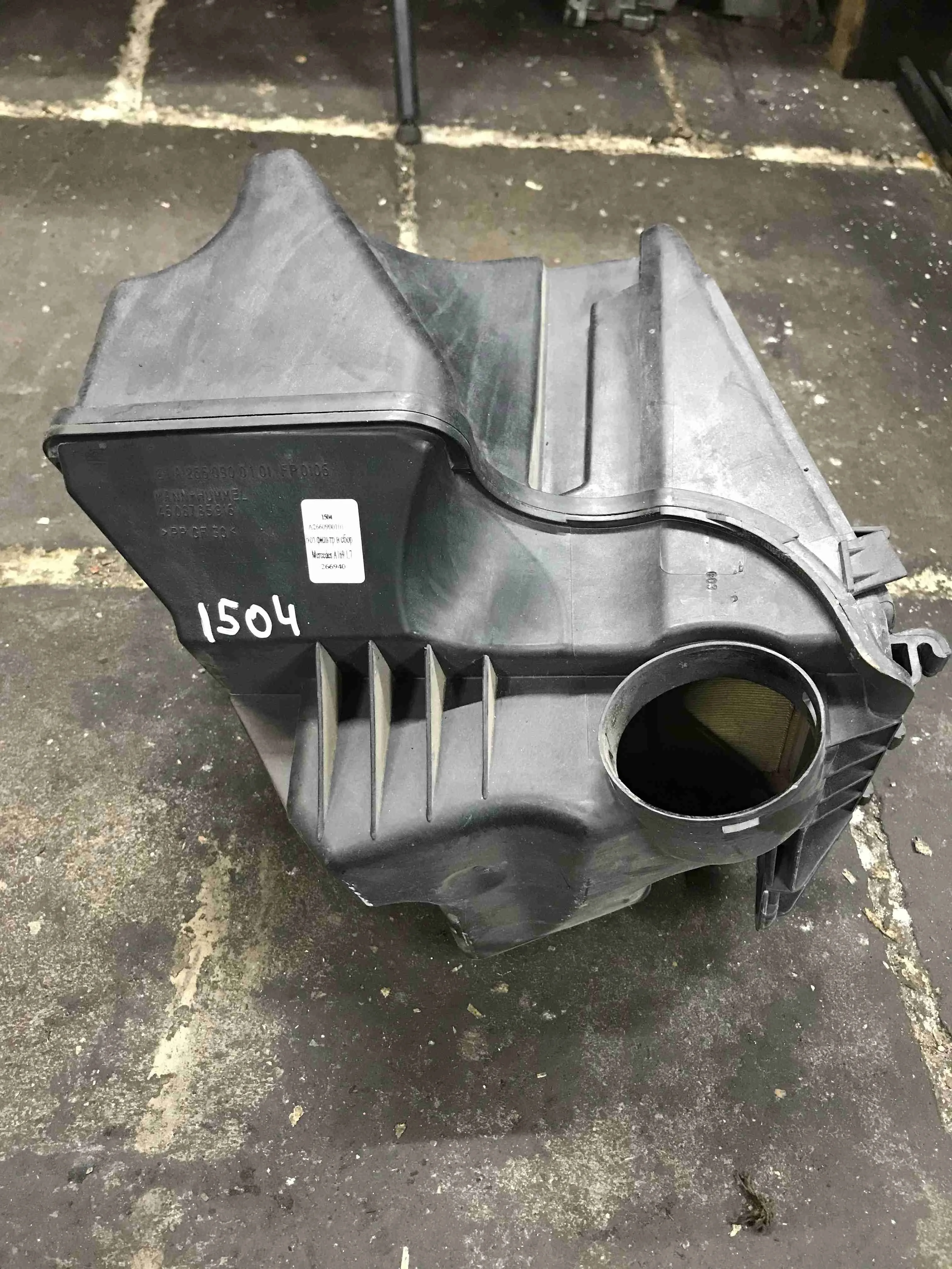 Корпус воздушного фильтра Mercedes-Benz W169 (2004—2008) A2660900101
 266940