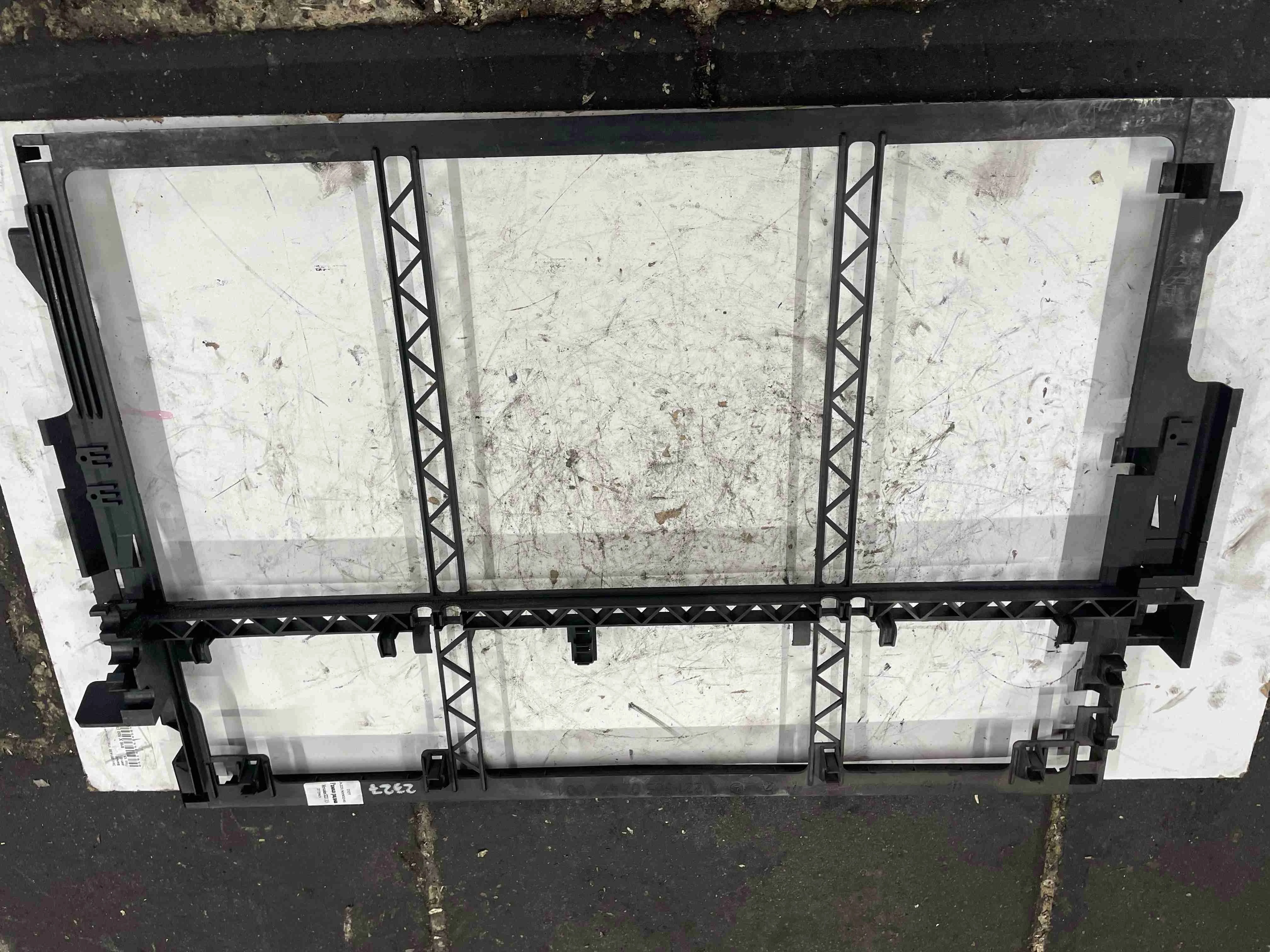 Рамка решетки радиатора Mercedes-Benz W221 (2005—2009) A2215050241
; A2215050341 272965