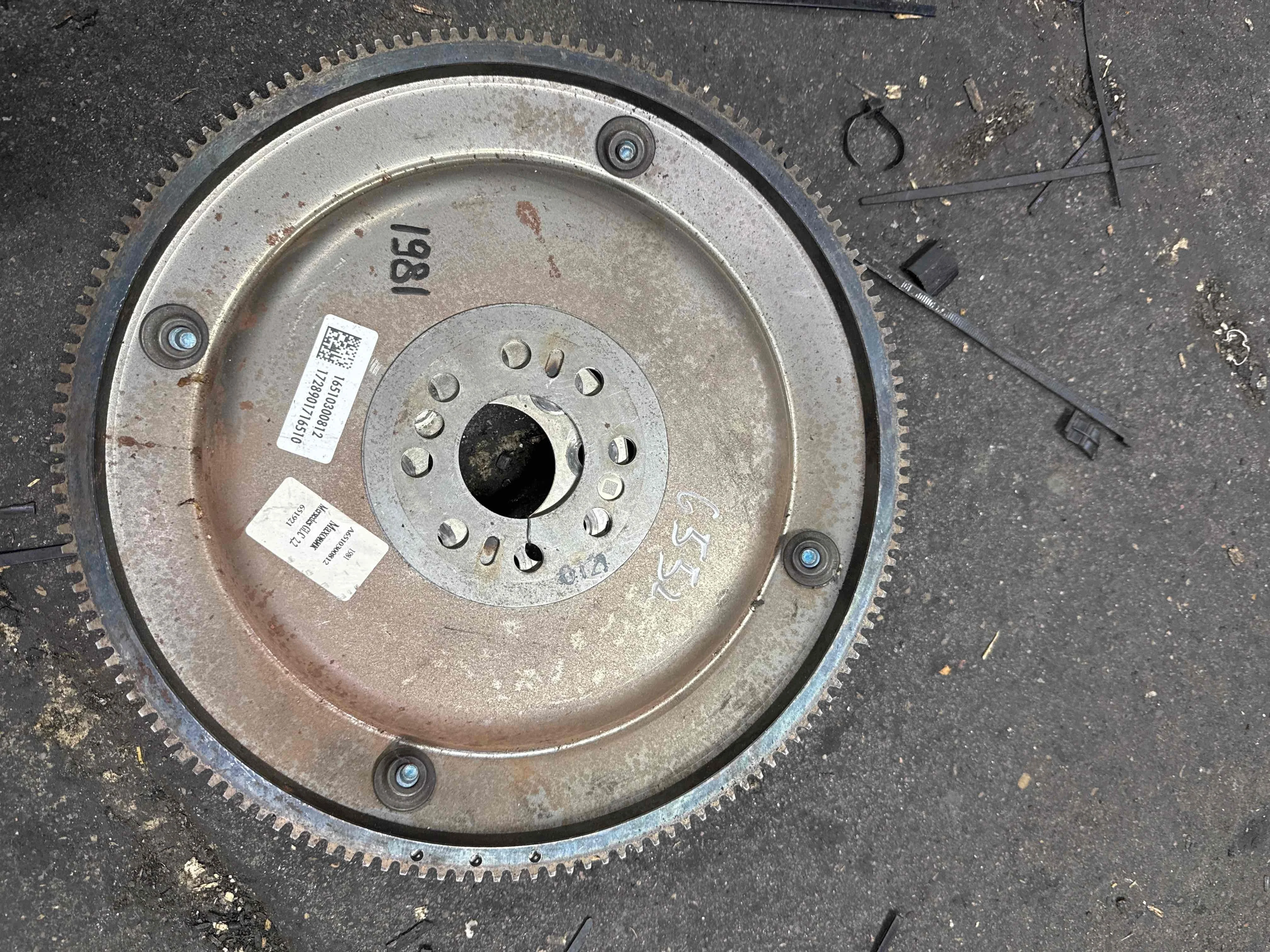 Маховик Mercedes-Benz W212/S212/C207/A207 (2009—2013) A6510300812
 651924