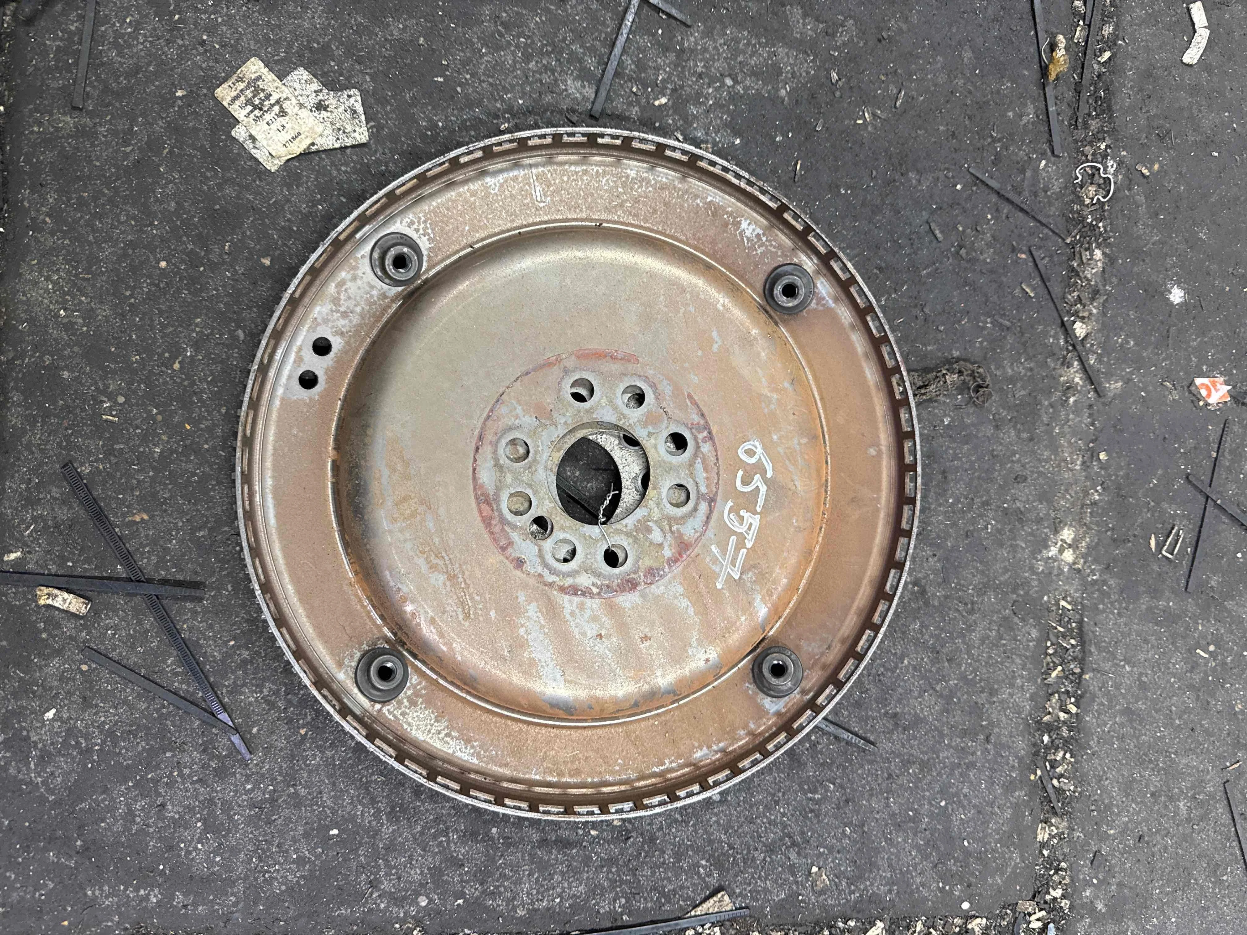 Маховик Mercedes-Benz W221 (2005—2009) A2780300012
 278