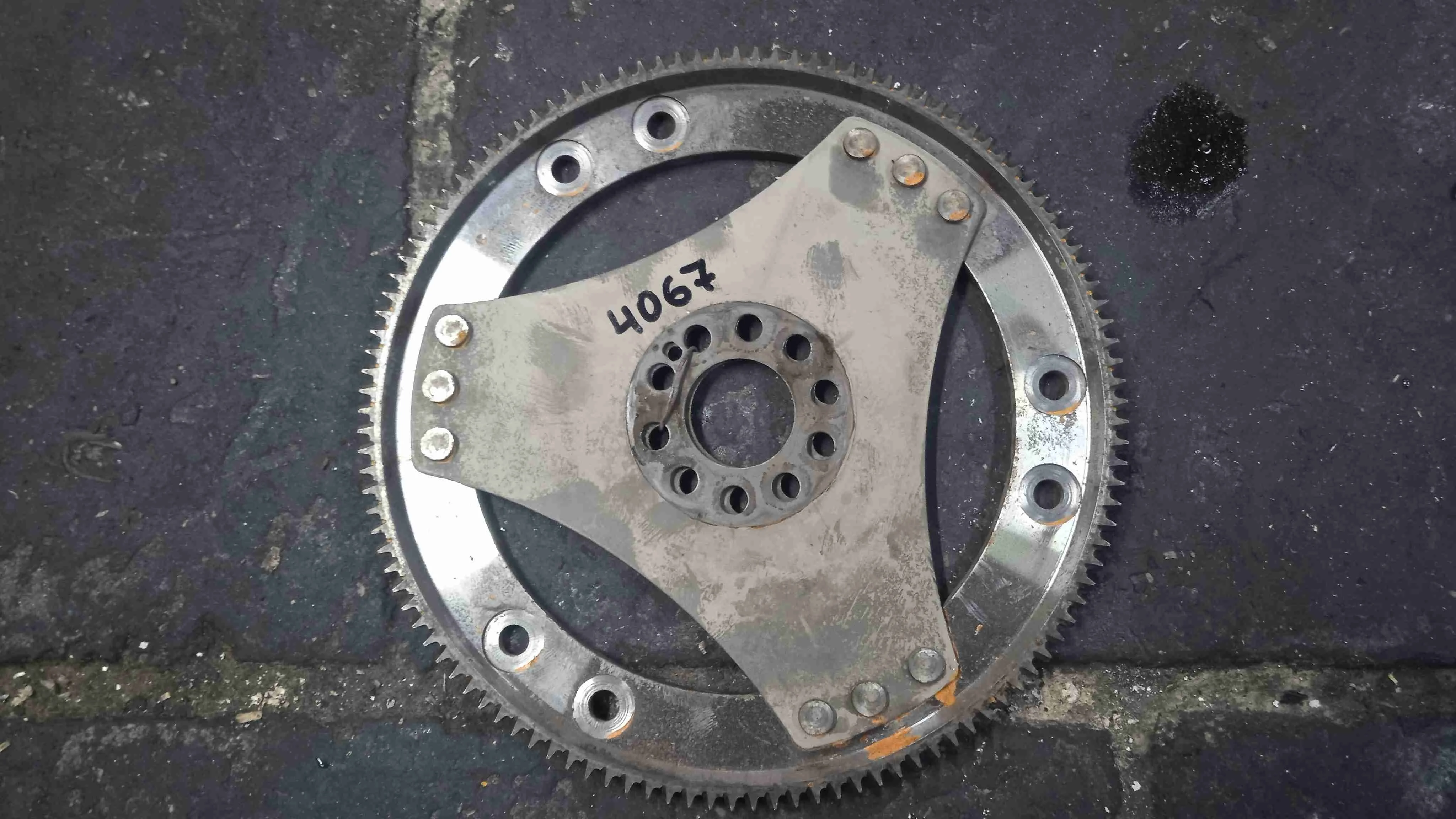 Маховик Audi 4L рестайлинг (2009—2015) 059105323BQ
; 059105323BL CJG