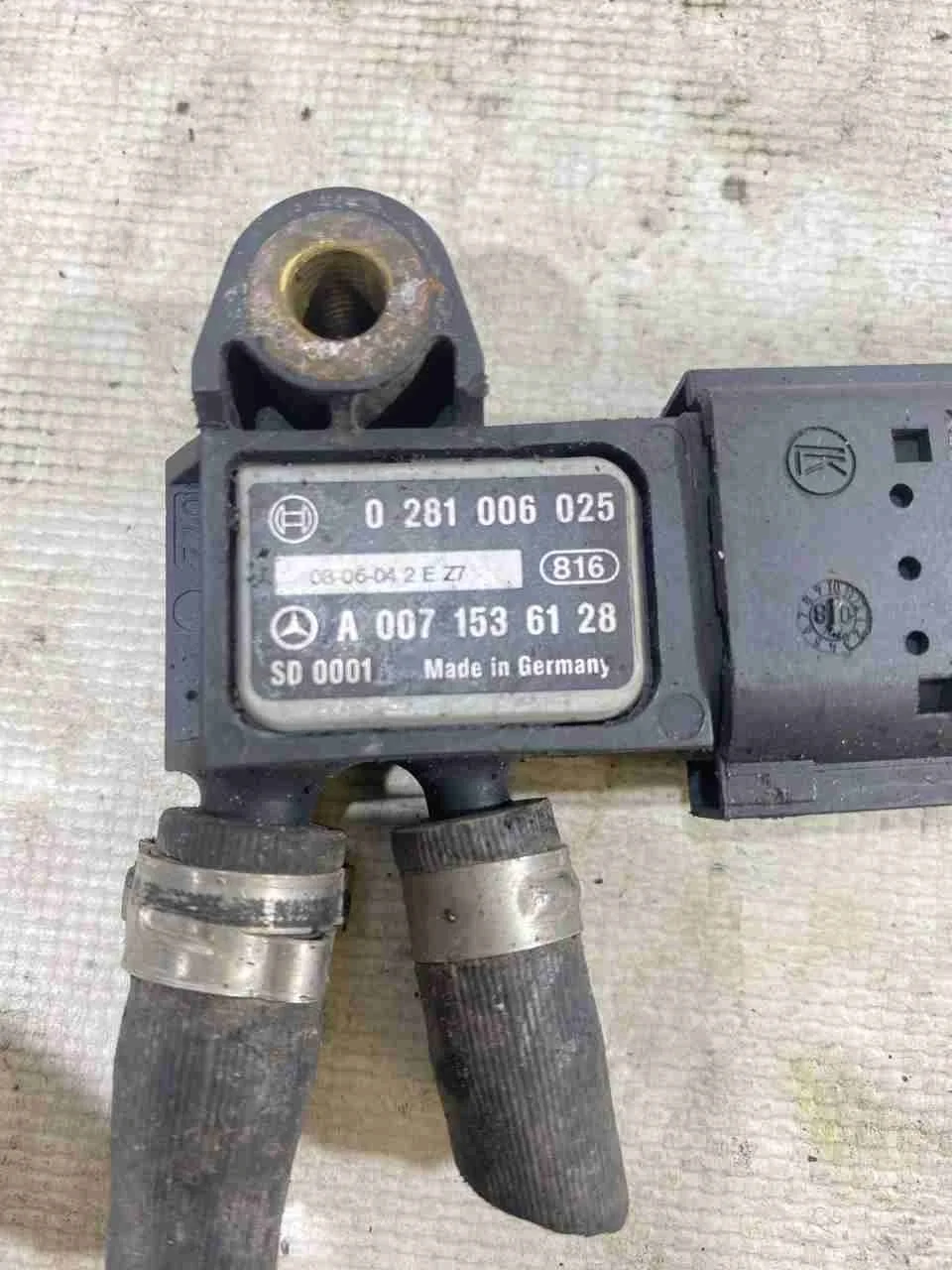 Датчик давления выхлопных газов Mercedes-Benz W212/S212/C207/A207 (2009—2013) A0071536128