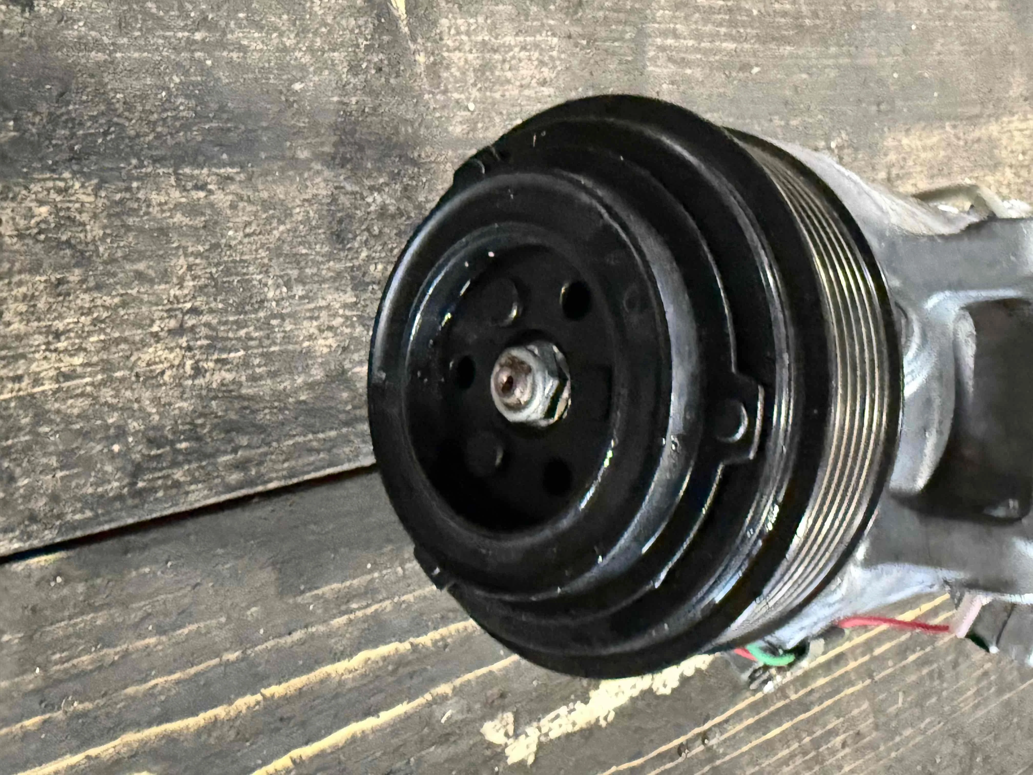 Компрессор кондиционера Mercedes-Benz  A0008304400
; A0008303002; A0032306911 651