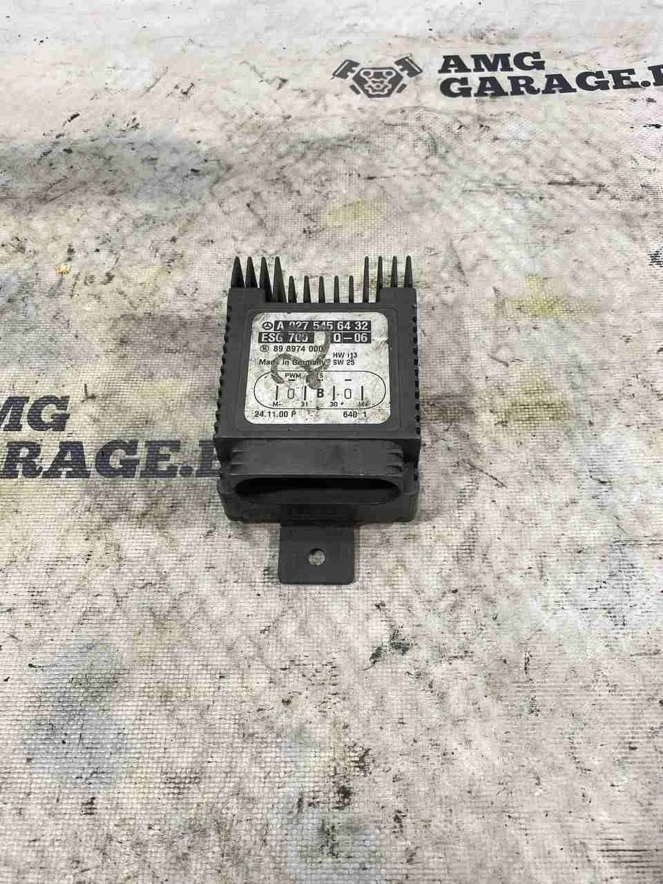 Блок управления вентилятором радиатора Mercedes-Benz W220 (1998—2005) A0275456432