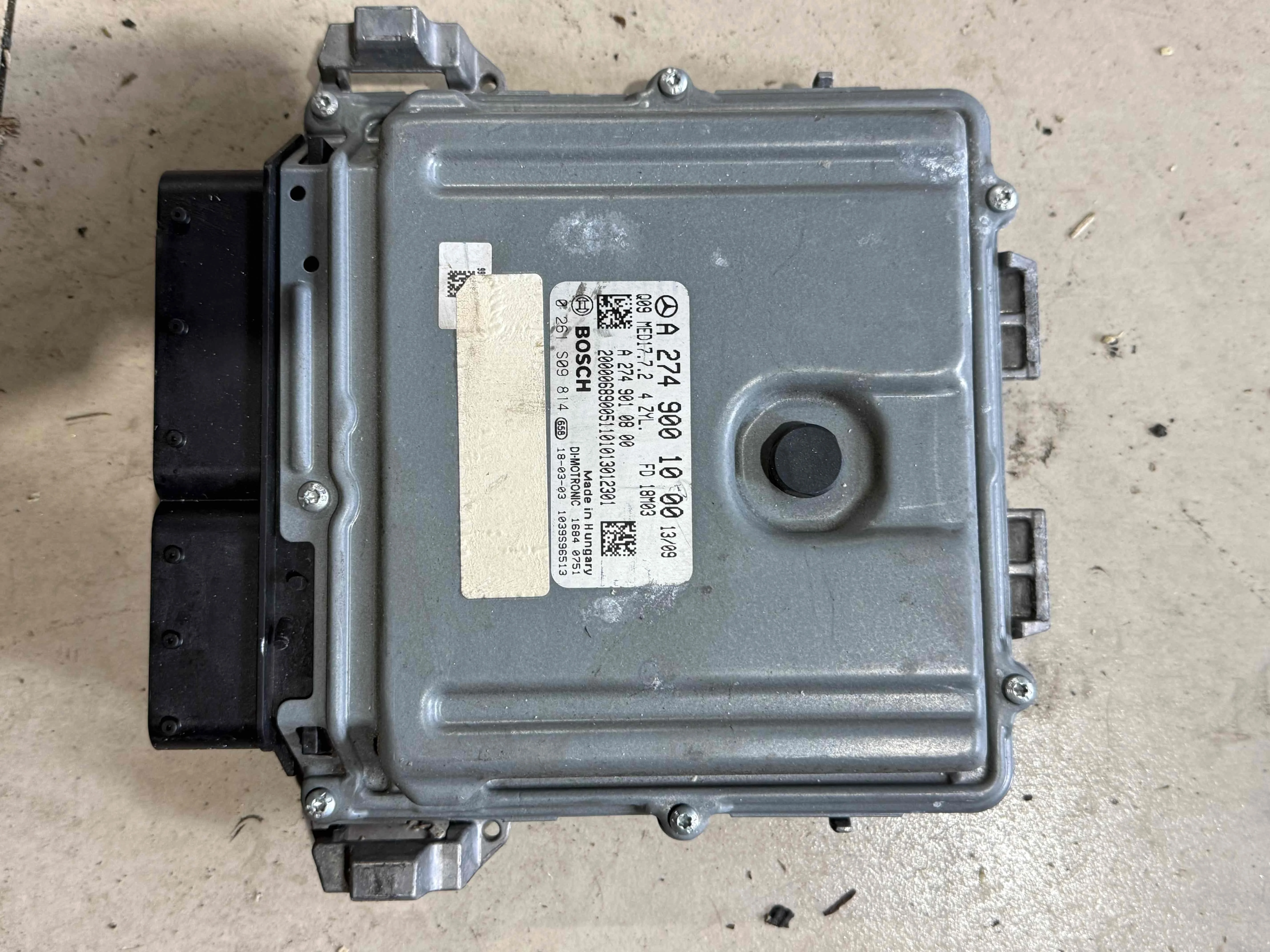 Блок управления двигателем Mercedes-Benz  A2749001000
 274920