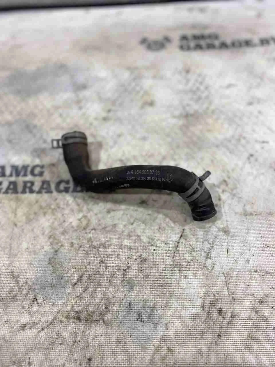 Патрубок (трубопровод, шланг) Mercedes-Benz W164 (2005—2008) A1645060735
