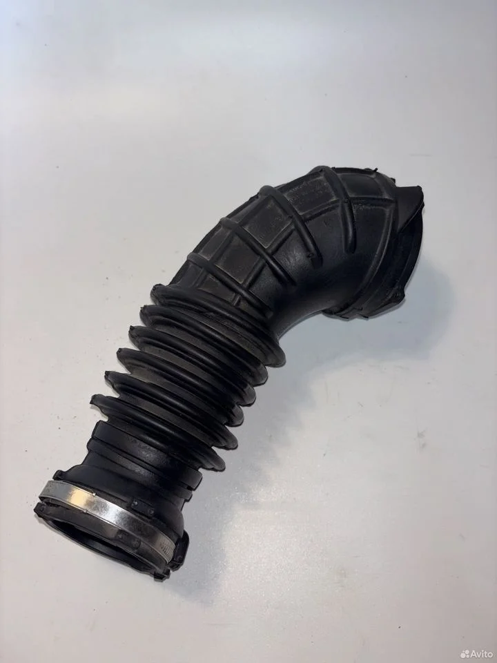 Патрубок воздушного фильтра Ауди Q5 2.0 cdnc (caeb VAG