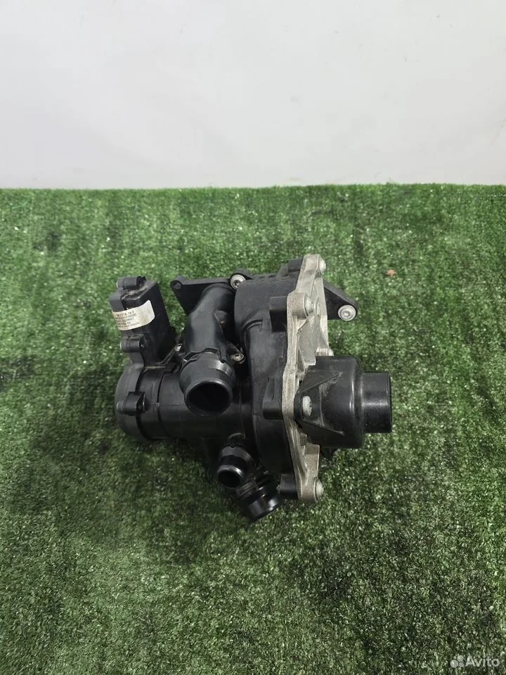 Водяная помпа с термостатом A4 / A5 CJE 1.8 VAG