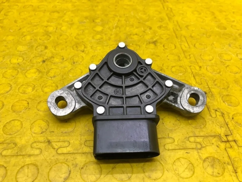 Датчик положения селектора АКПП Skoda Octavia 2018 09G919823B 5E3 CWV 594183