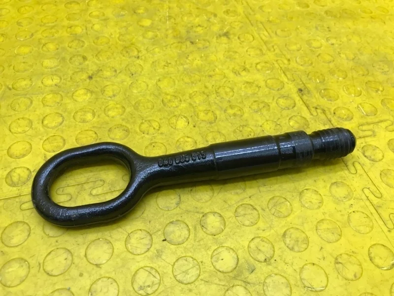 Крюк буксировочный Skoda Octavia 2018 8K0805615 5E3 CWV 594183