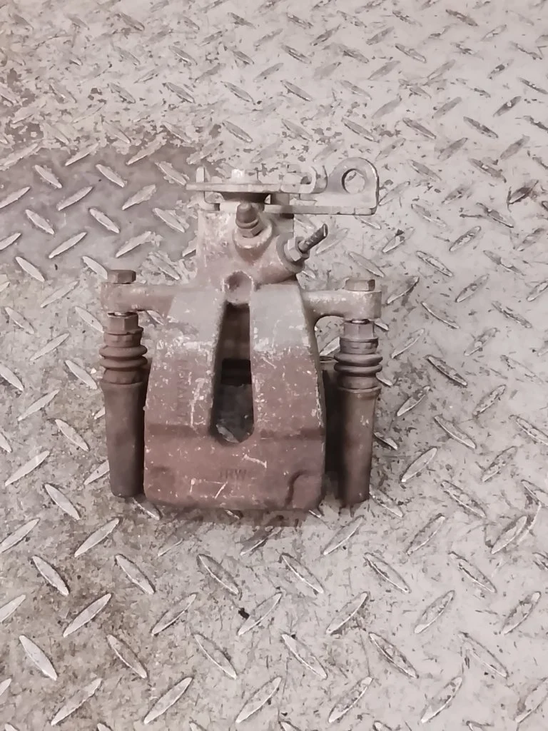 Суппорт тормозной Renault Megane 2005 7701207694 2, задний правый