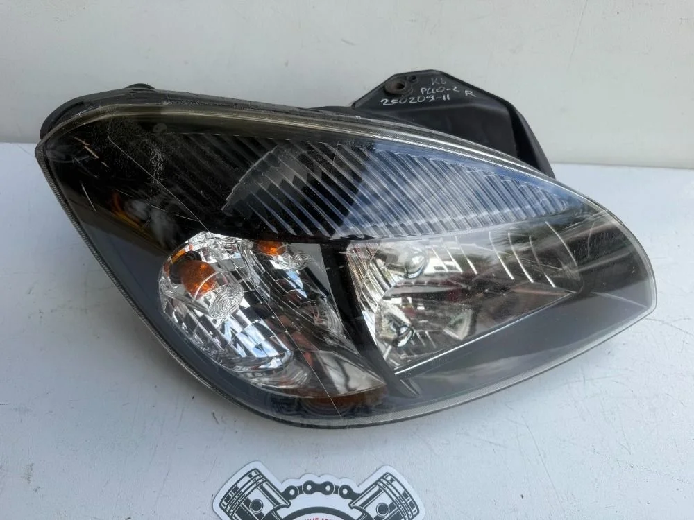 Фара правая Kia Rio II рестайлинг (2009—2011)