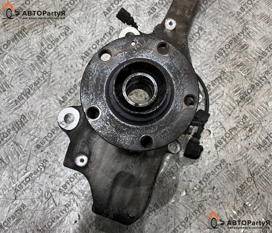 КУЛАК Audi S8 D3 BSM 5,2 л.