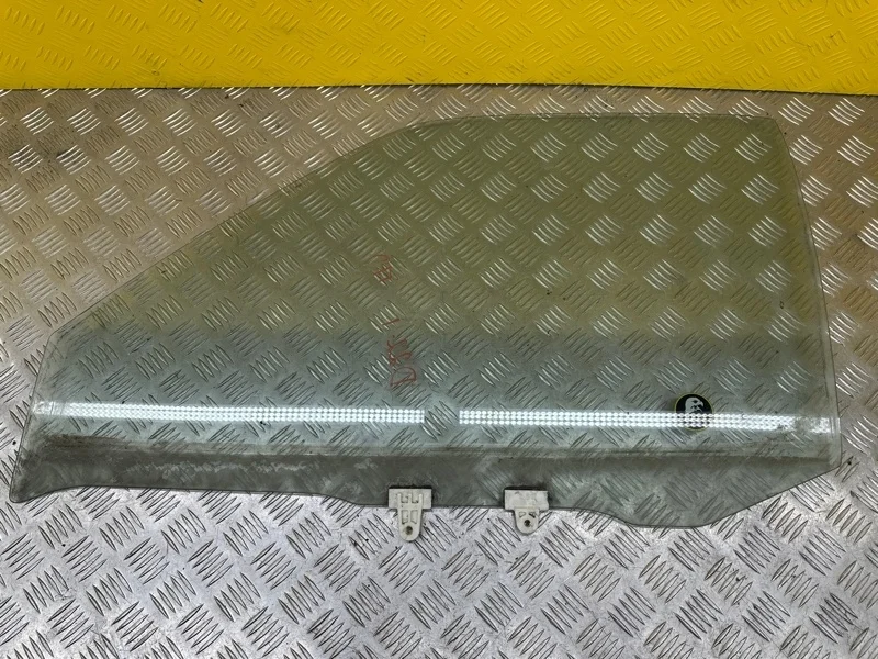 Стекло двери передней левой Nissan Navara (D22) 1998-2007 2004 80301EB310 ПИКАП 2.5 D YD25