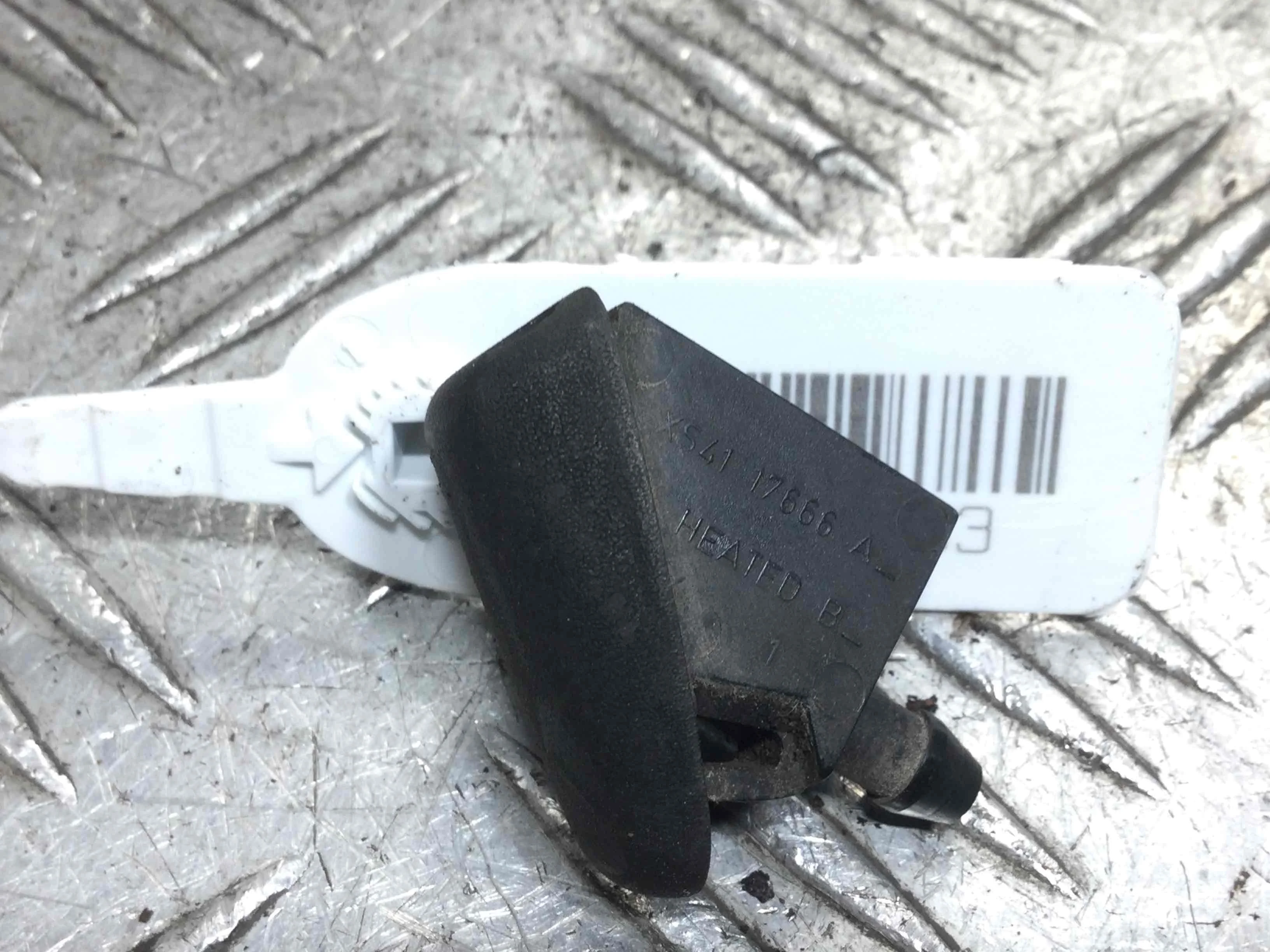 Форсунка омывателя Ford C-MAX 1 поколение (2003-2007) бензин 1.8 i Механика Минивэн