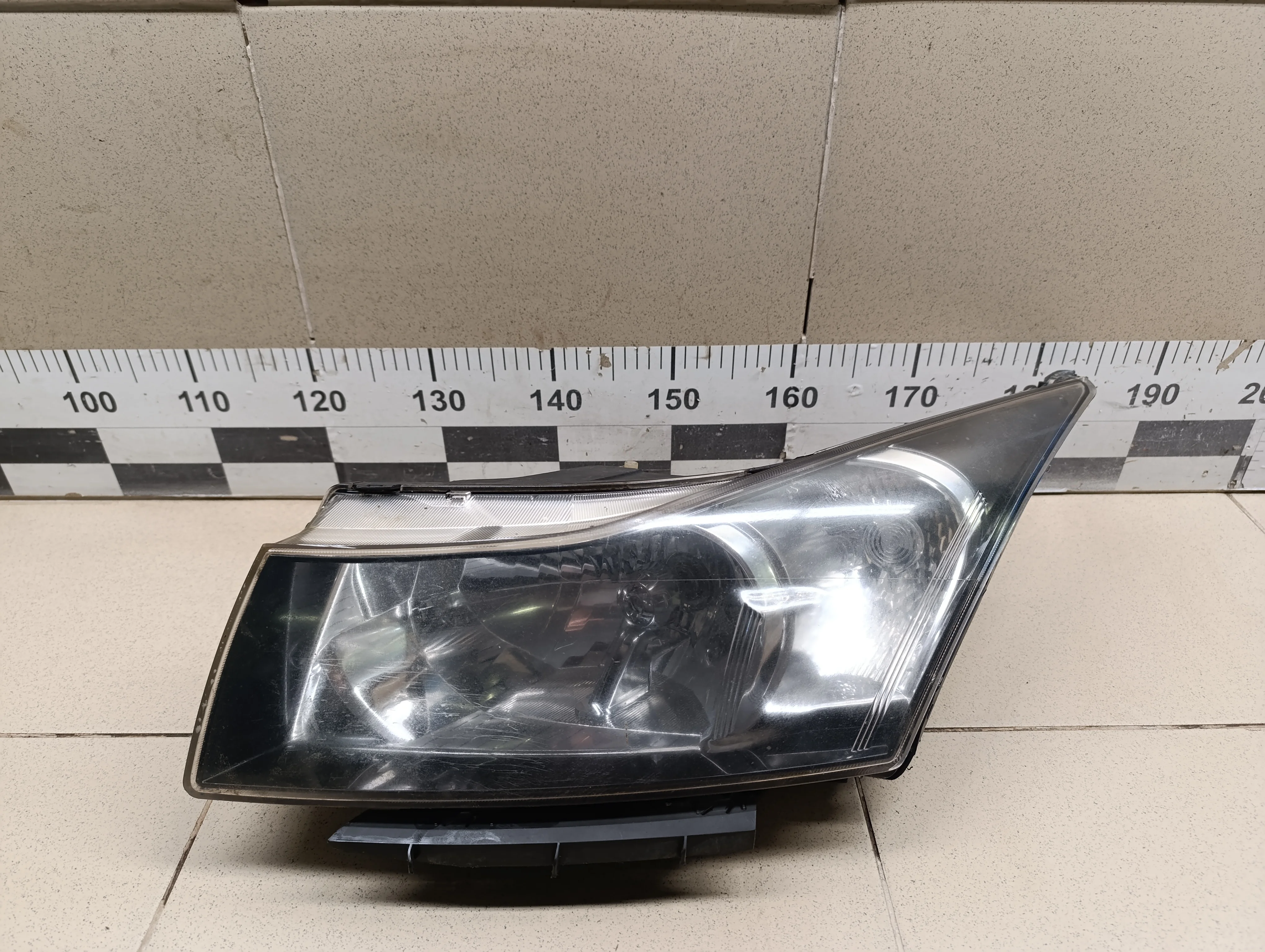 Фара левая Cruze 2009-2016