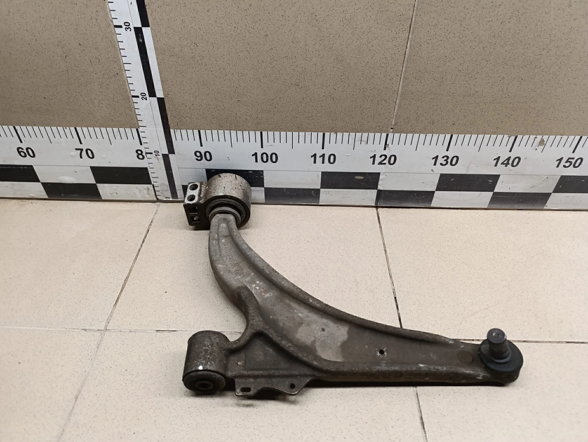 Рычаг передний левый Orlando 2011-2015