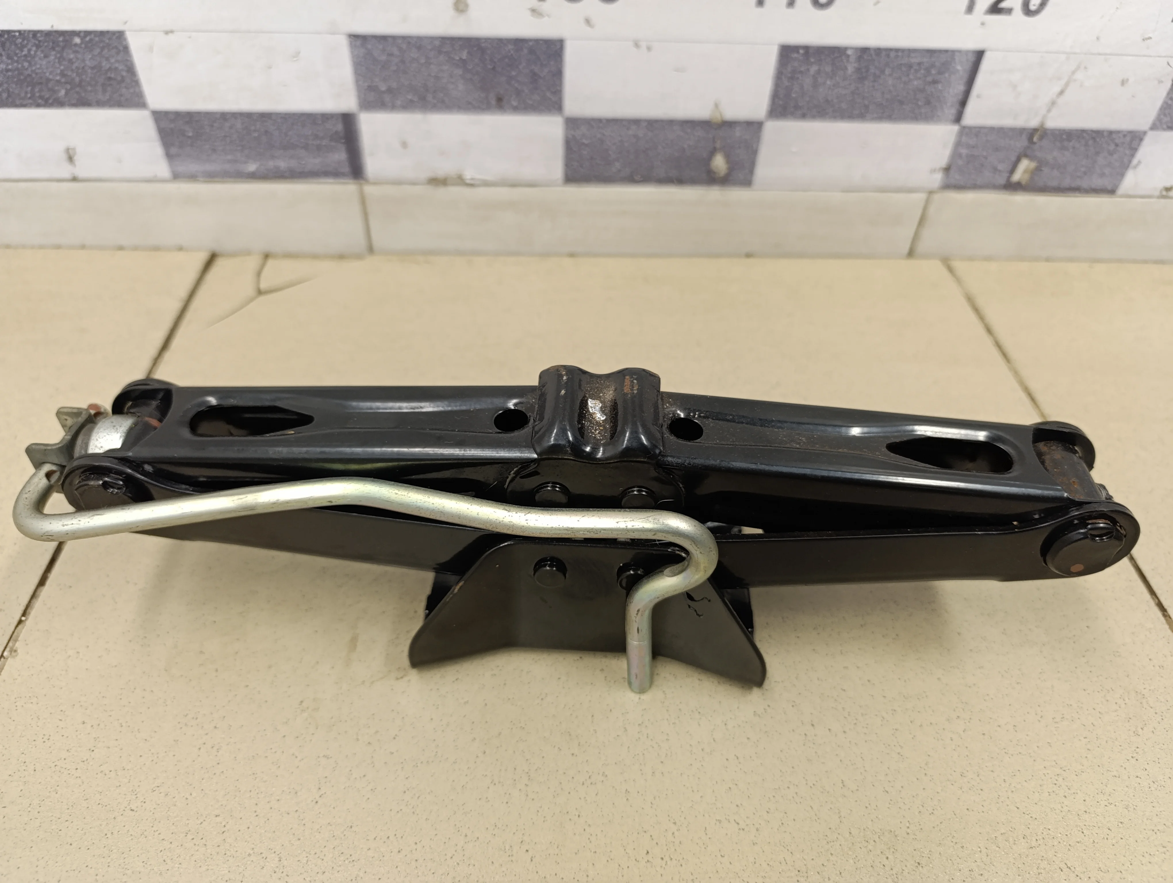 Домкрат C4 2005-2011