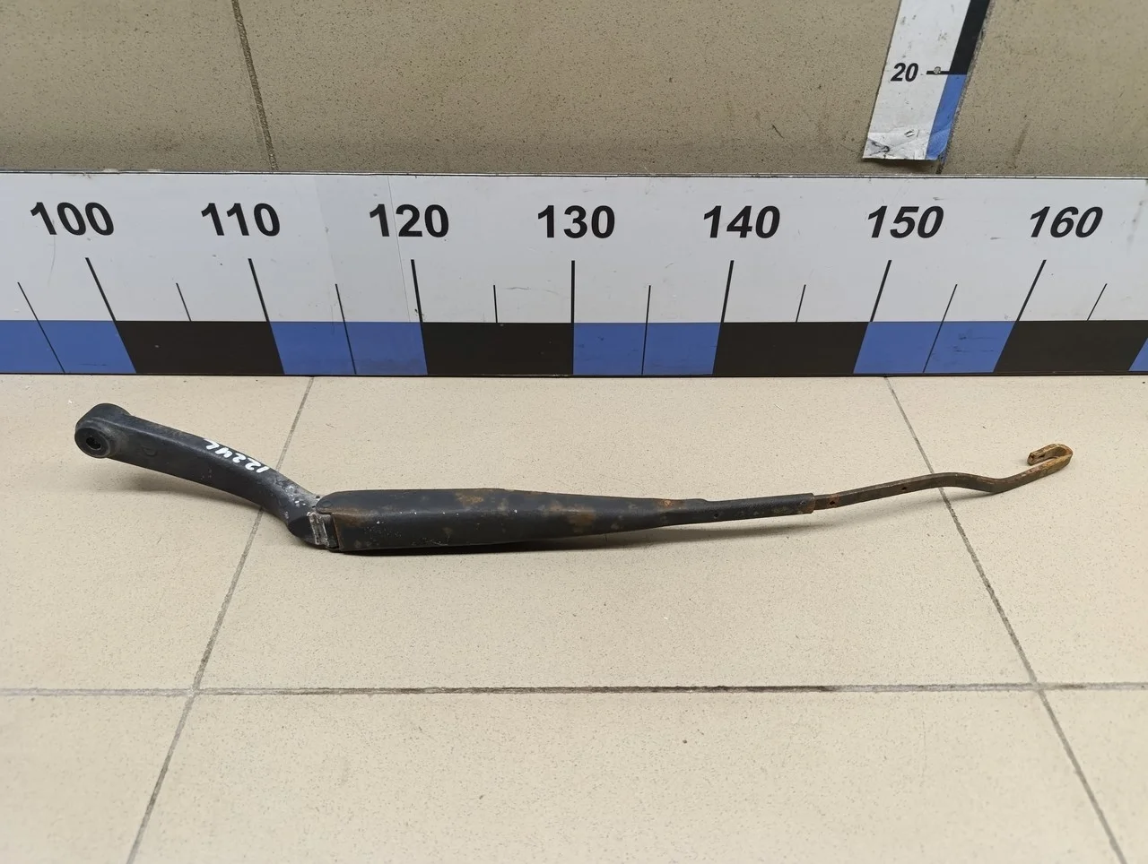 Поводок стеклоочистителя передний левый Elantra 2000-2005