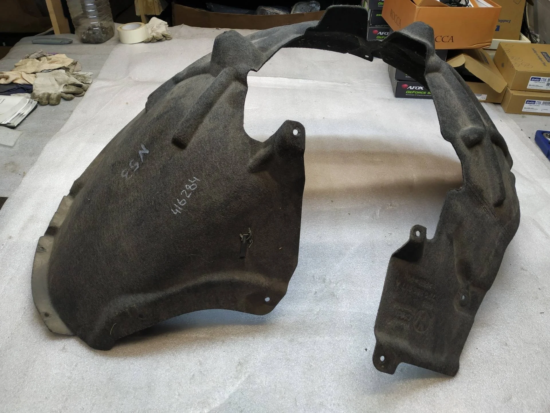 подкрылок передний левый Volkswagen Touareg 2 7P6 2013