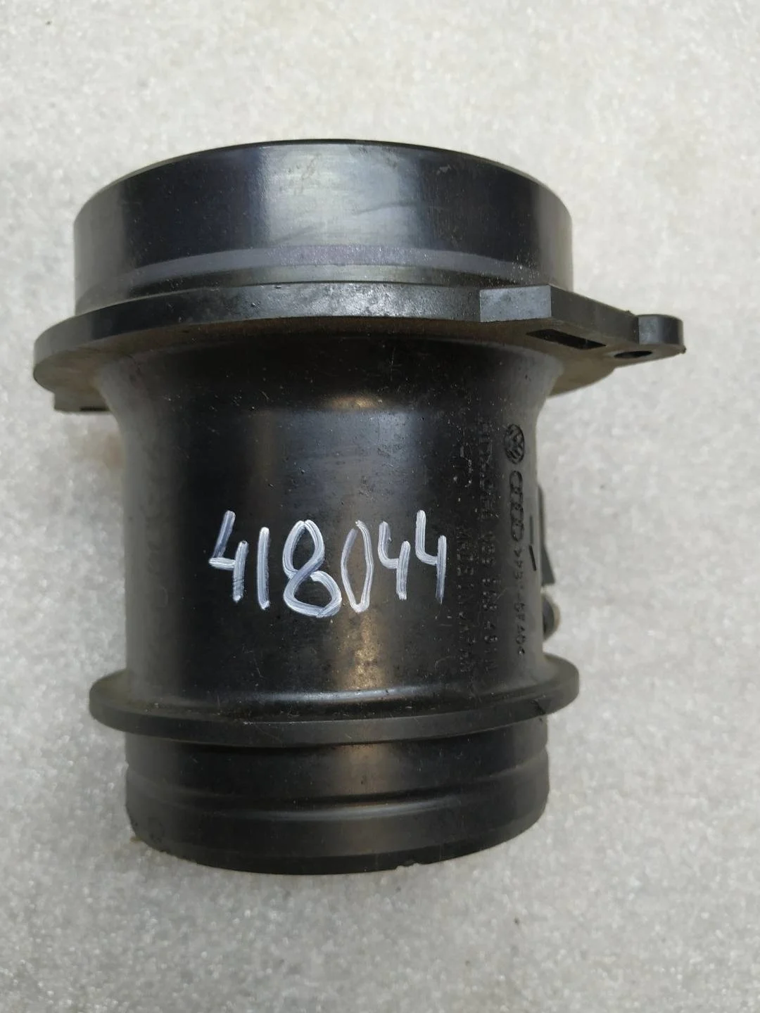 расходомер воздуха Volkswagen Touareg 2 7P6