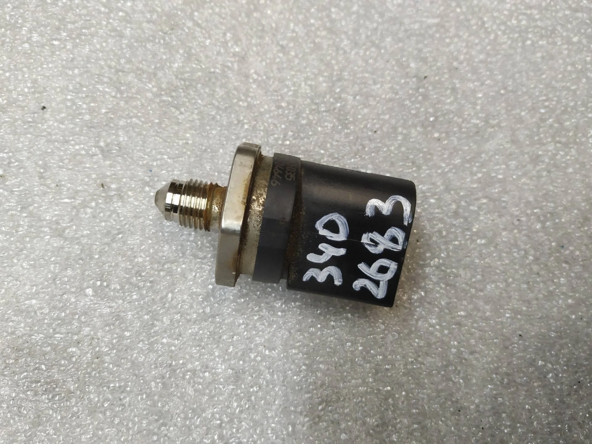 датчик давления топлива Volkswagen Passat CC  2009