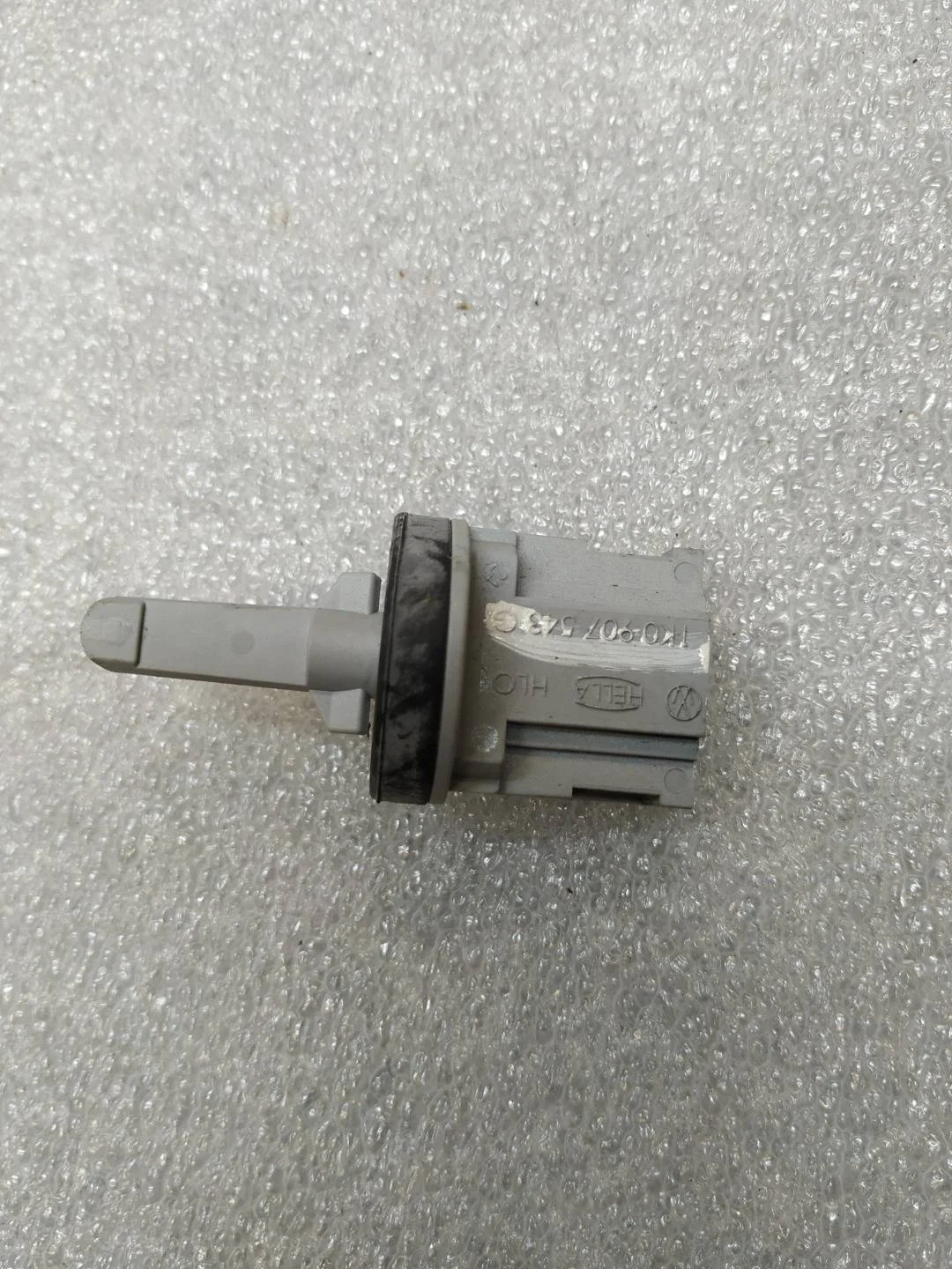 датчик наружной температуры Volkswagen Touareg 2 7P6