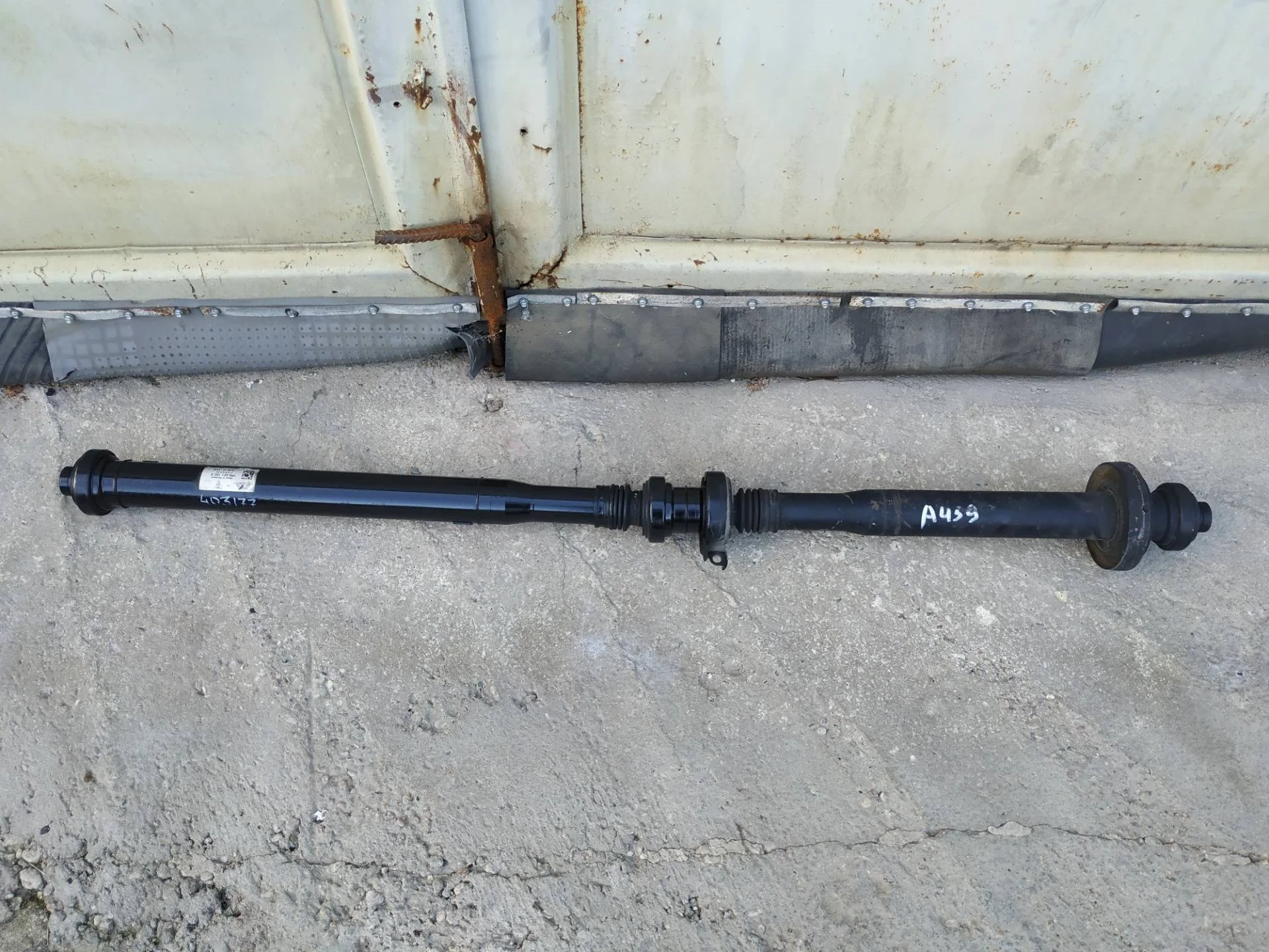 карданный вал задний Volkswagen Touareg 2 7P6 2011