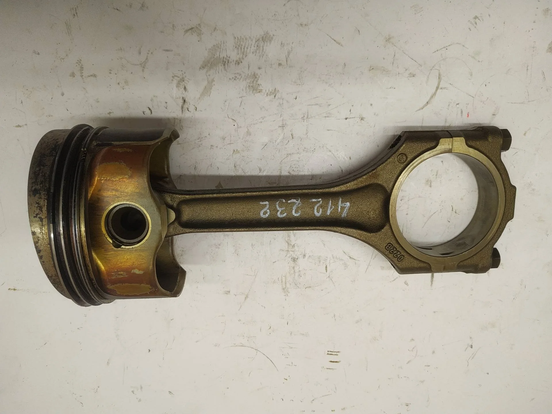 поршень Volkswagen Touareg 7P6 2011