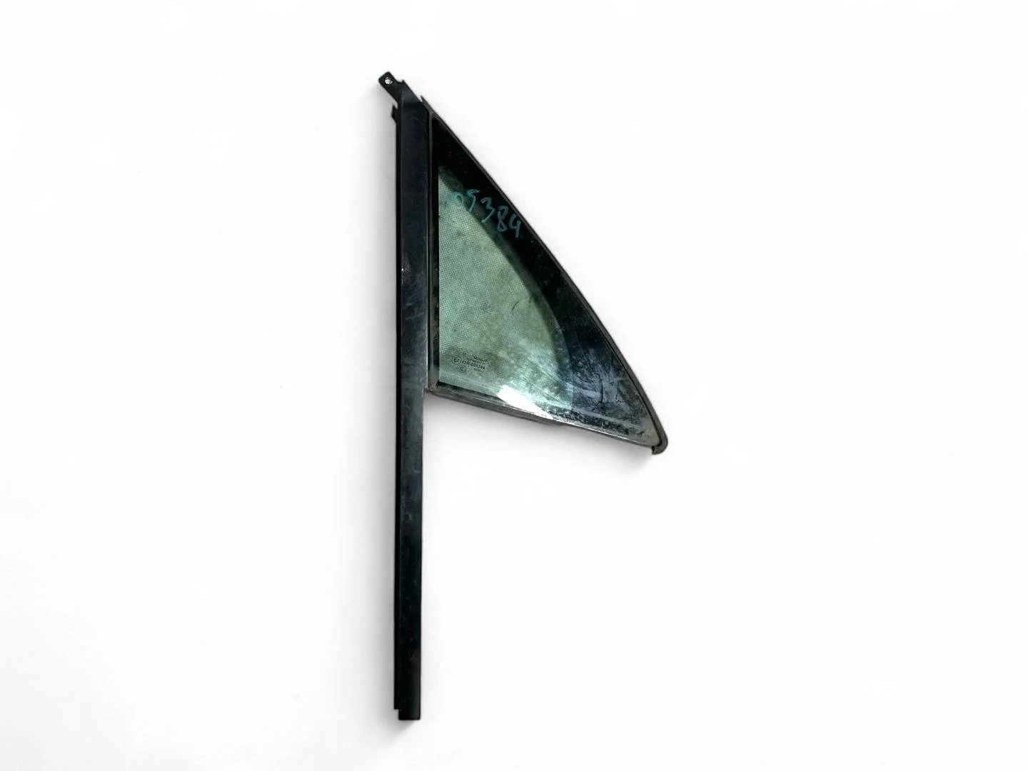 Стекло двери (форточка) Volkswagen Touareg 2  2011