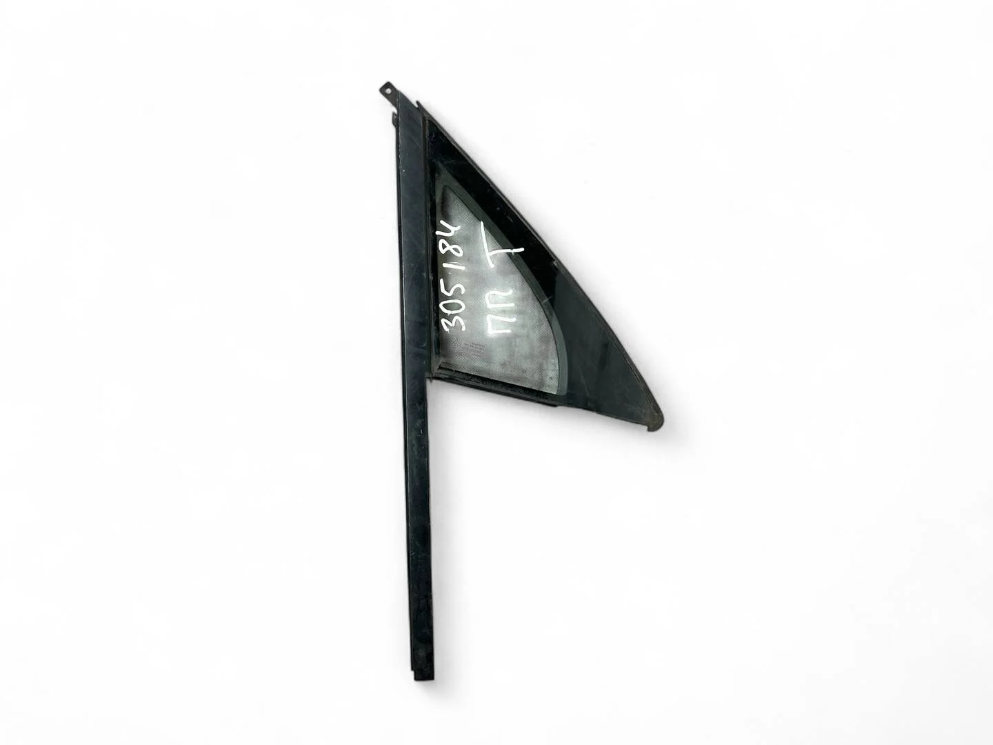 Стекло двери (форточка) Volkswagen Touareg 2  2012