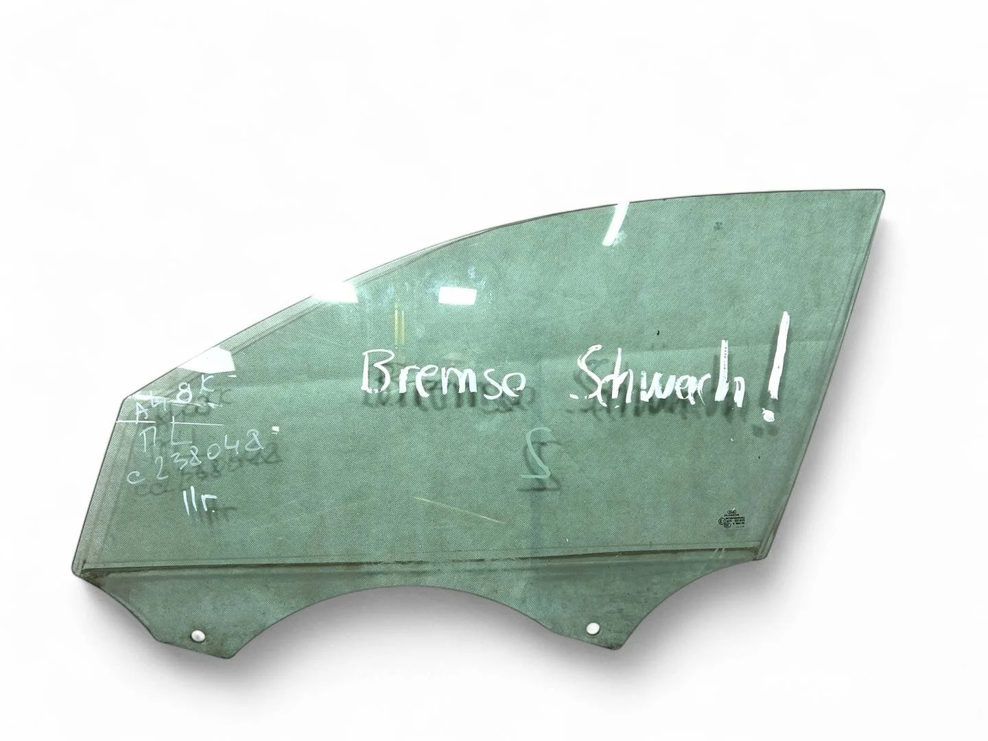 стекло двери передней левой Audi A4 B8/8K