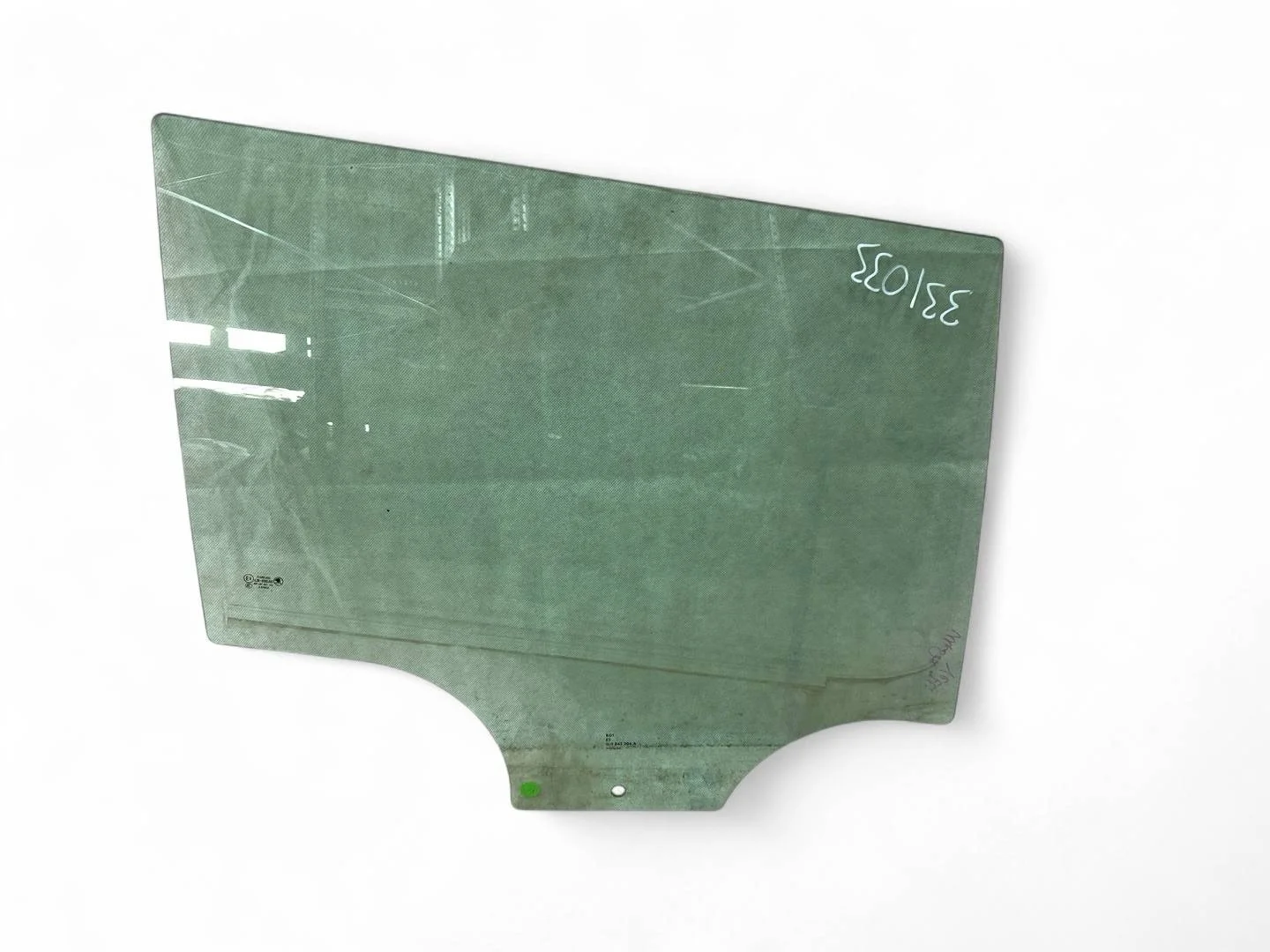 стекло двери задней правой Skoda Yeti  2012