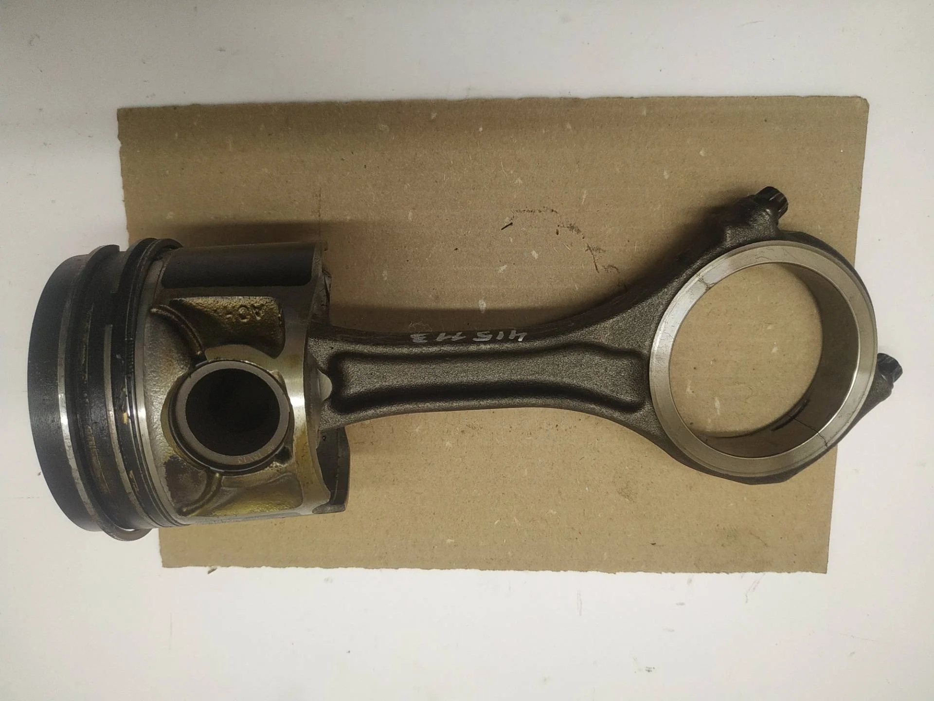 поршень Volkswagen Touareg 2 7P6 2013