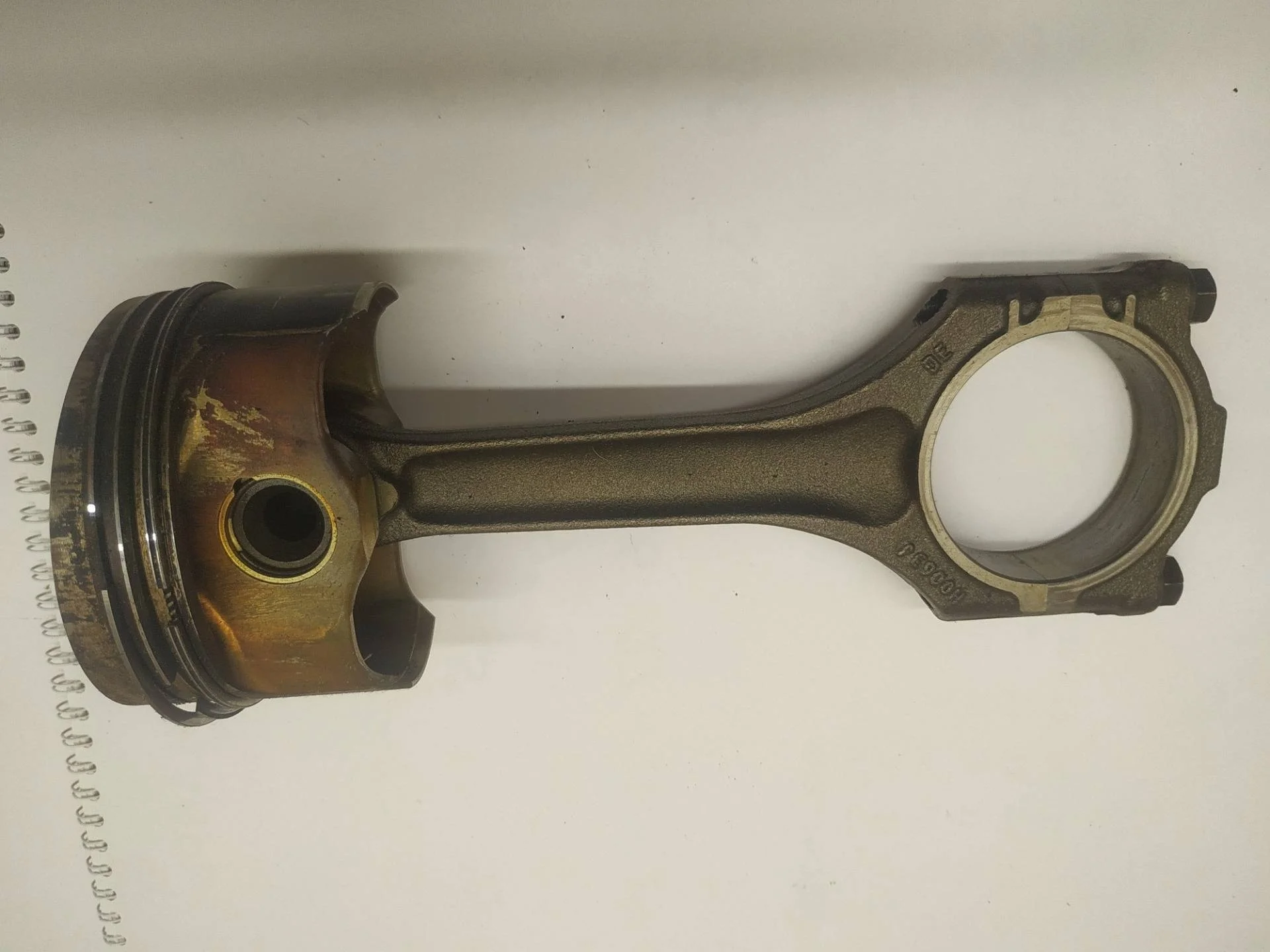 поршень Volkswagen Touareg 2 7P6 2015