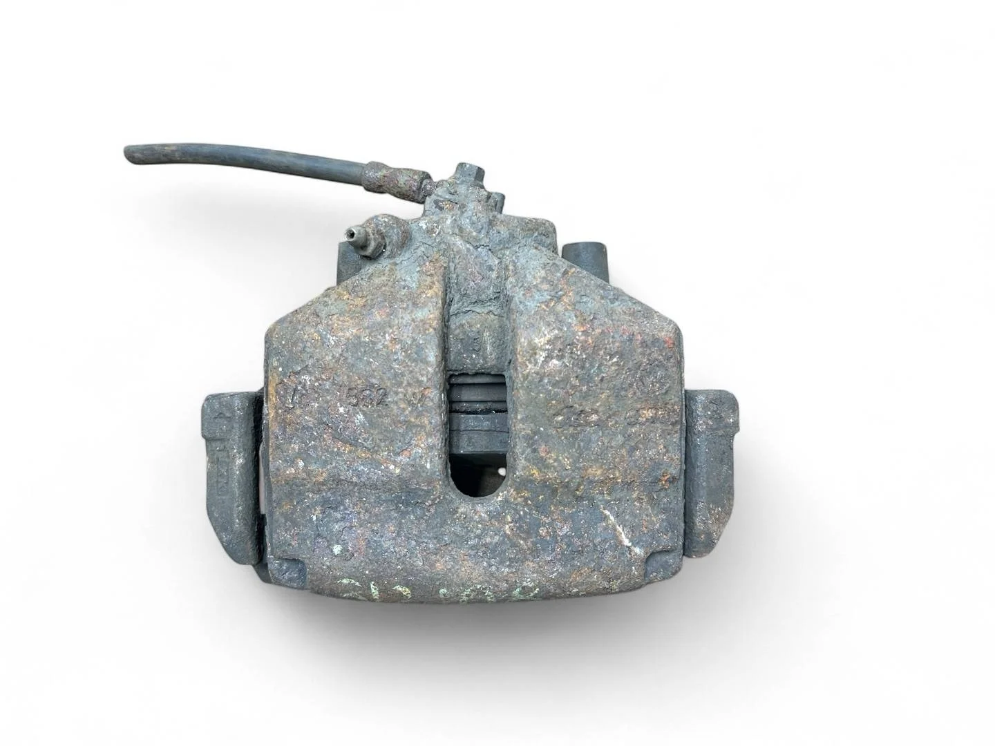 суппорт тормозной передний правый Volkswagen Caddy 3