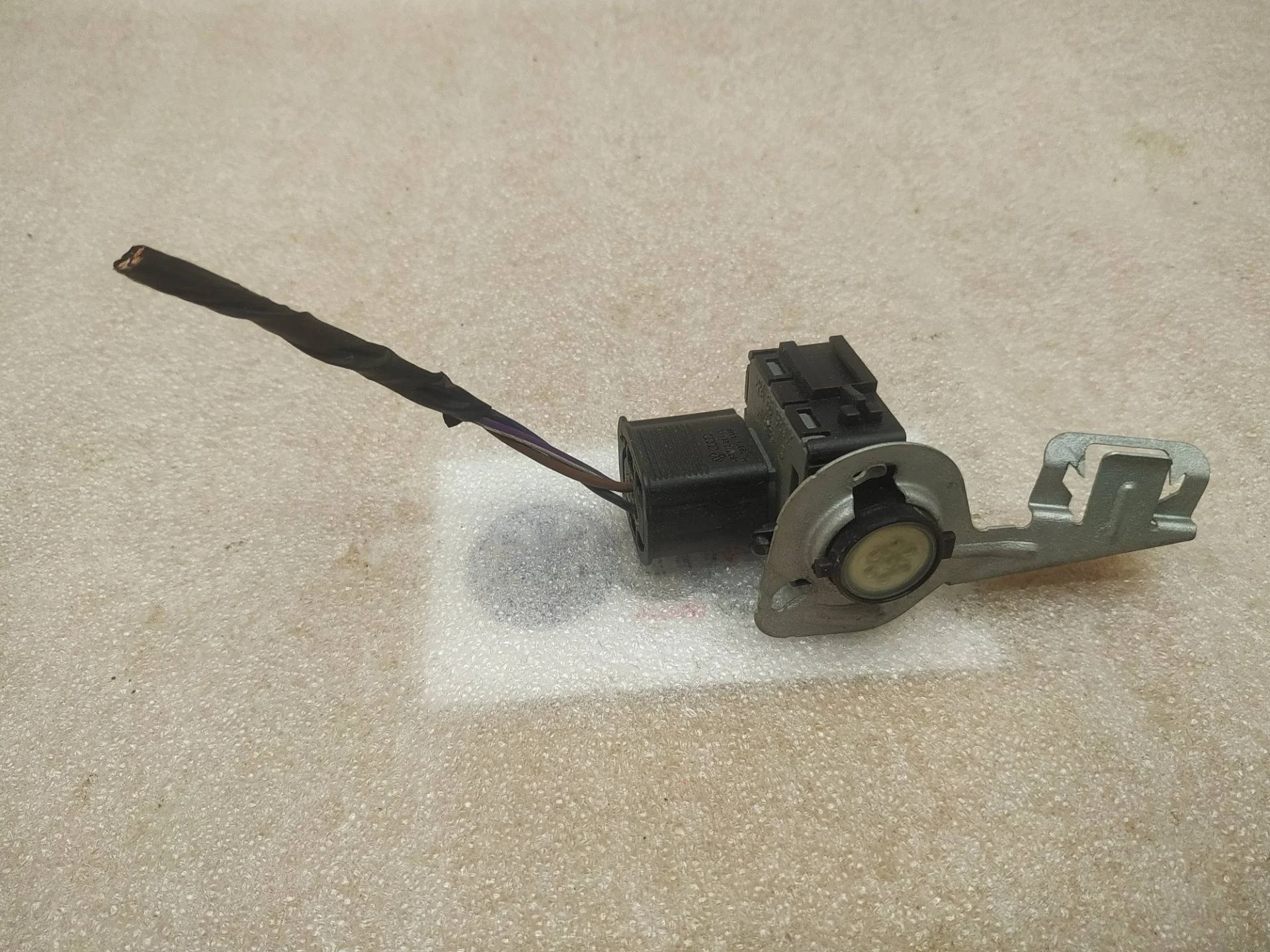 датчик вредных газов / датчик загрязнения воздуха Volkswagen Touareg 2 7P6 2012