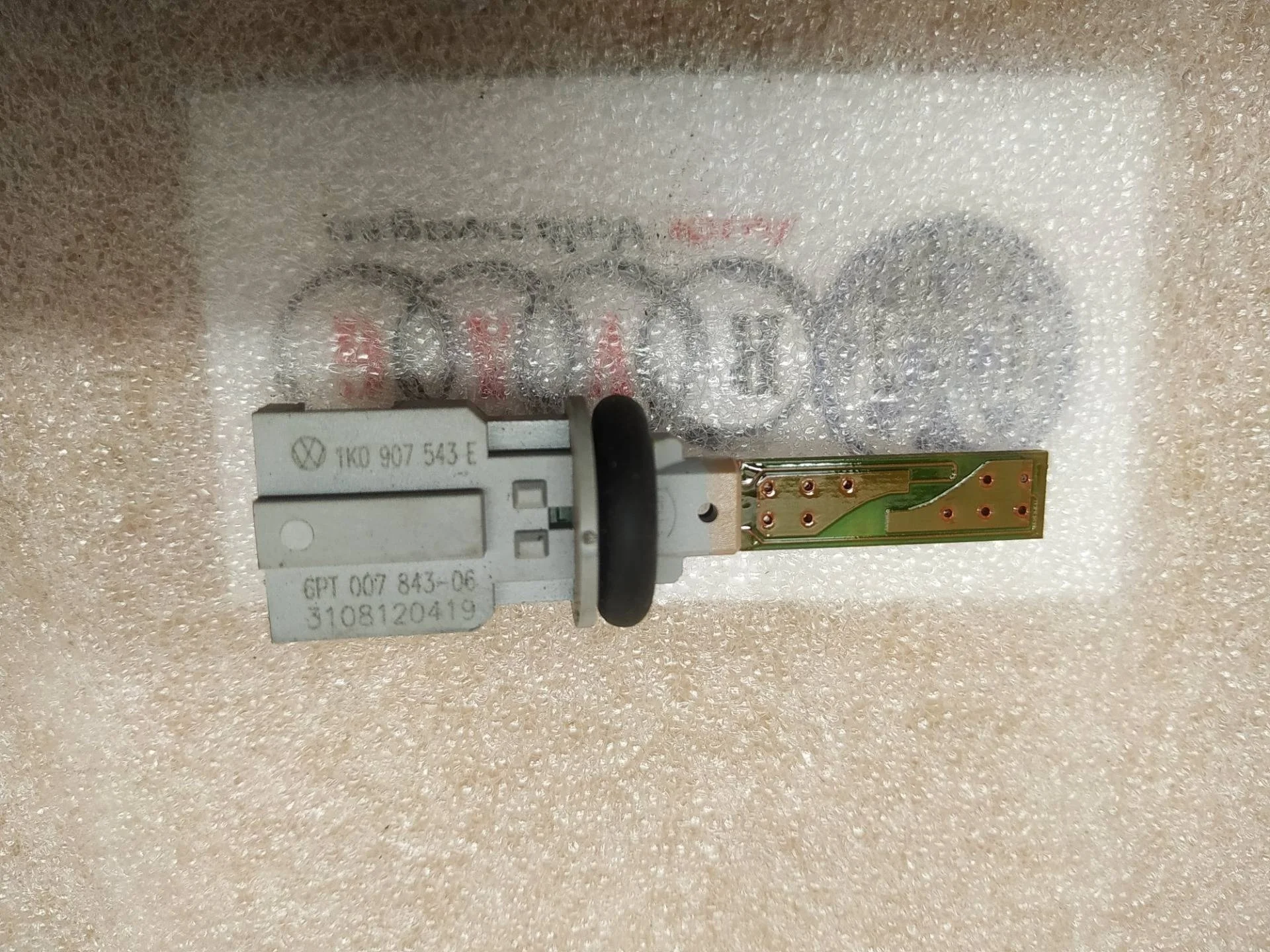 датчик наружной температуры Volkswagen Touareg 2 7P6 2013